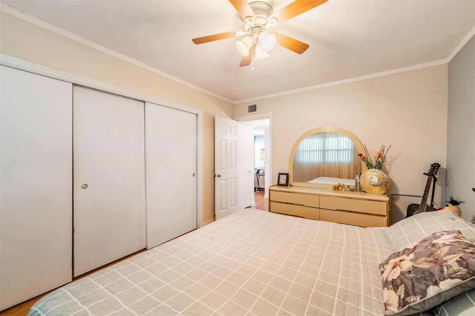 5665 40th Unit 407, Kenneth City, FL 33709