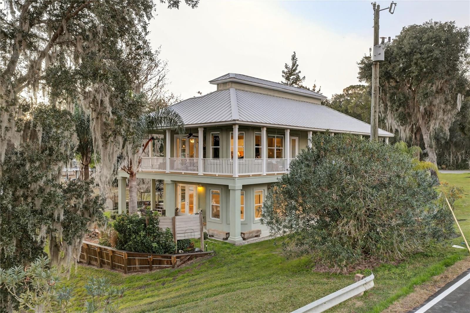 301 Saratoga, Satsuma, FL 32189