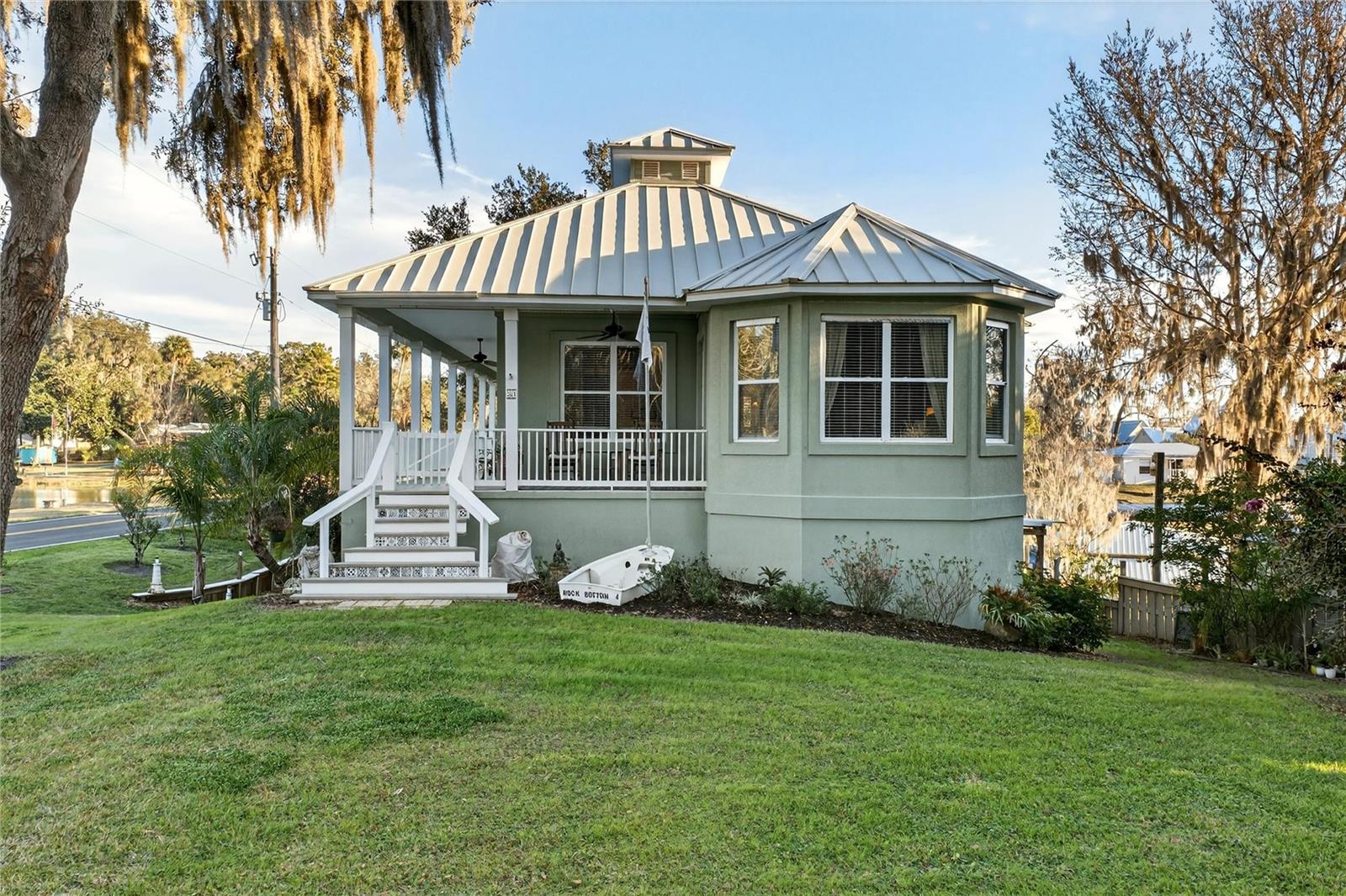 301 Saratoga, Satsuma, FL 32189