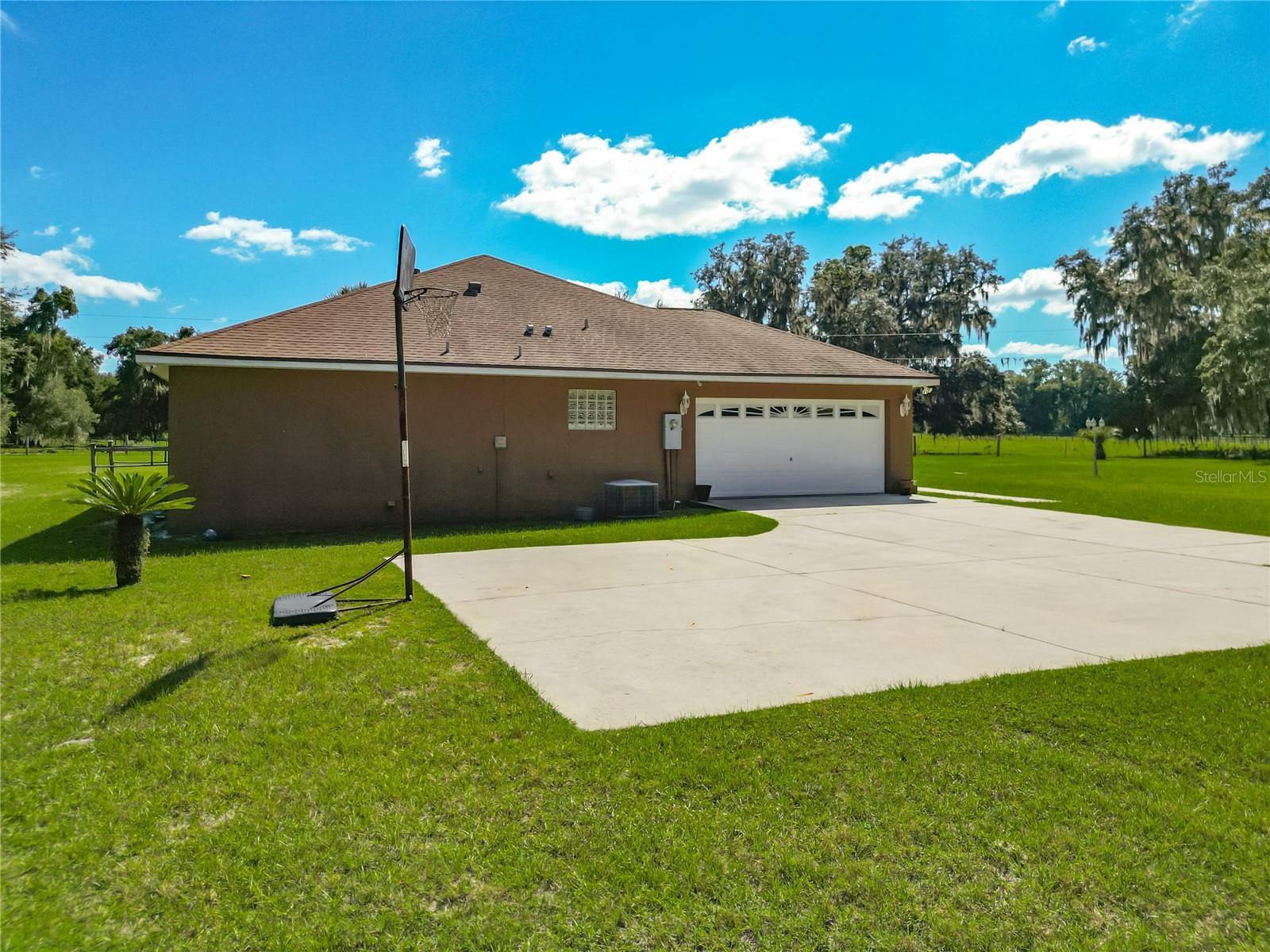 12611 36th, Anthony, FL 32617