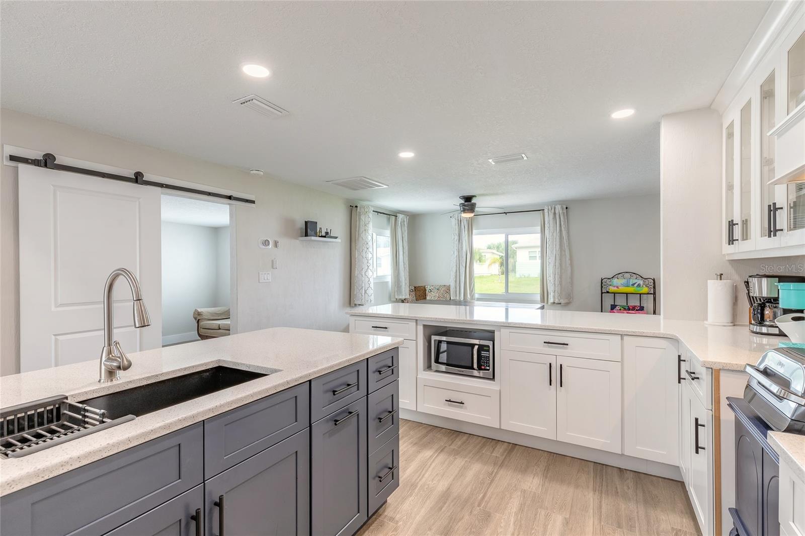 8 Robben, Daytona Beach, FL 32118