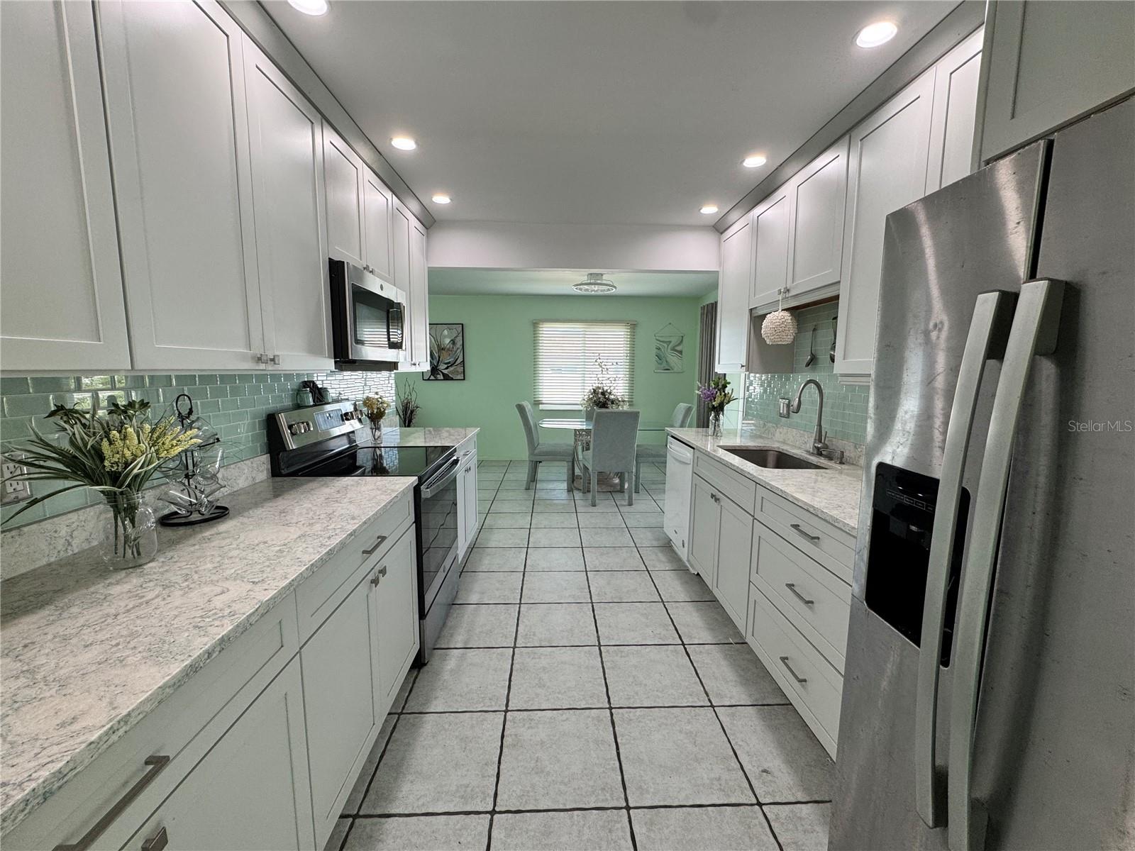 1048 Porpoise, Venice, FL 34293