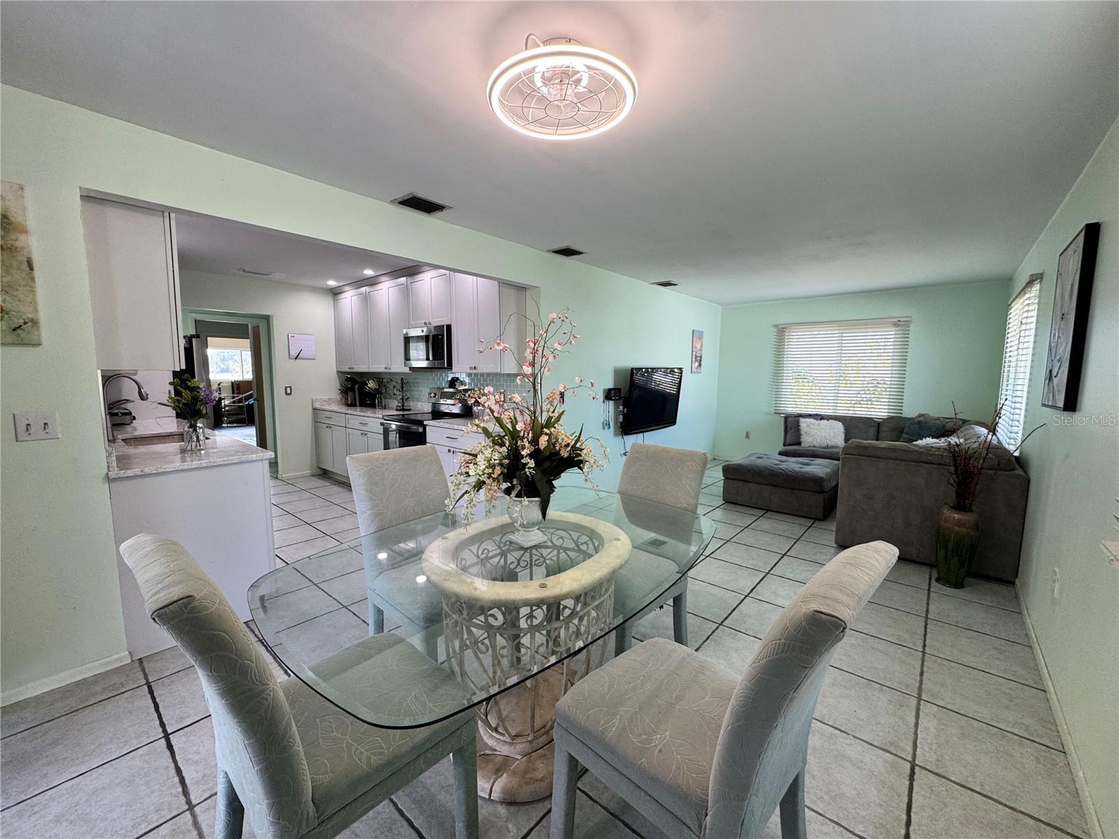 1048 Porpoise, Venice, FL 34293