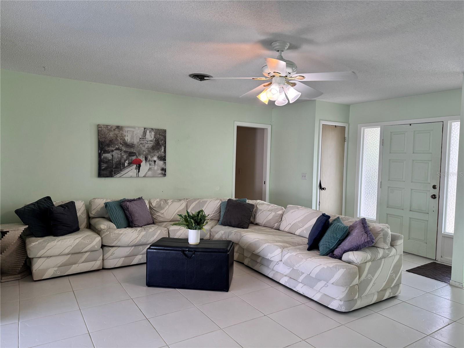 1048 Porpoise, Venice, FL 34293