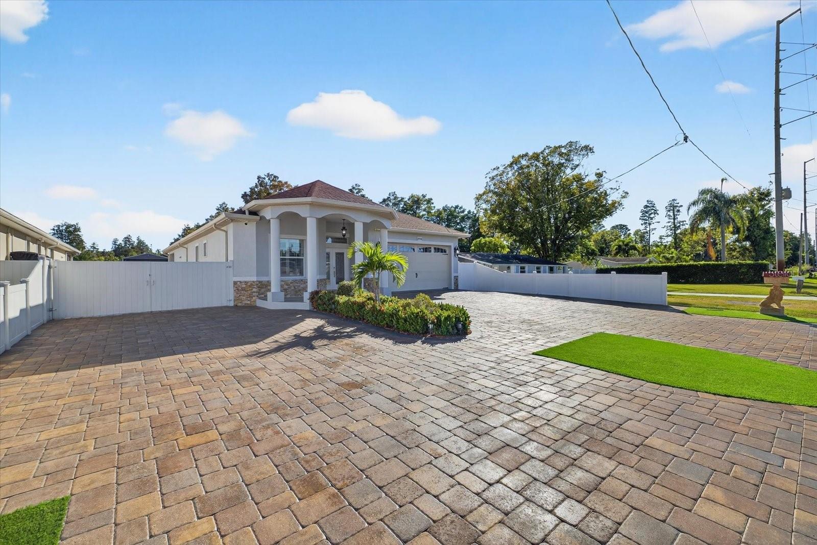 3914 Sligh, Tampa, FL 33614