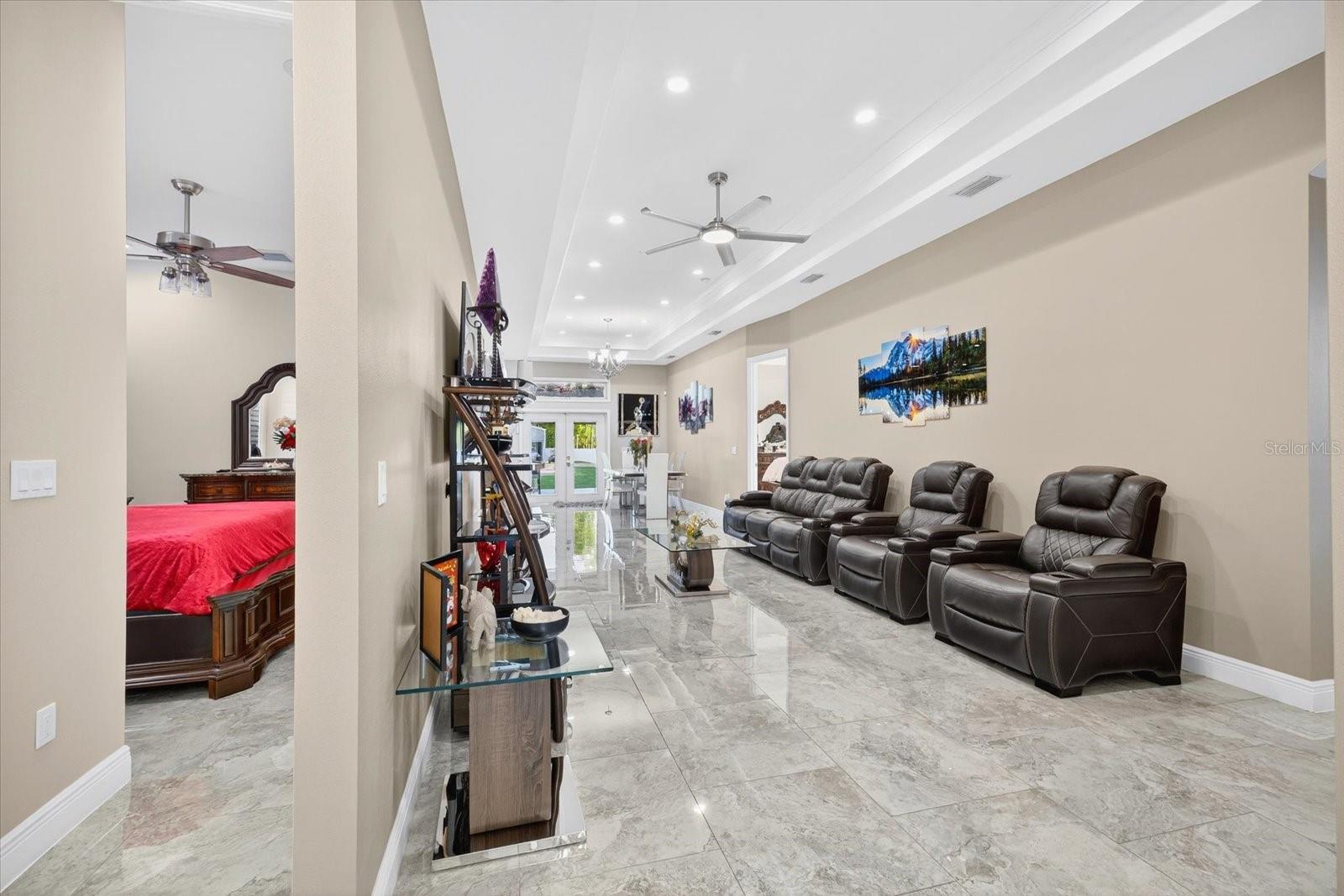 3914 Sligh, Tampa, FL 33614