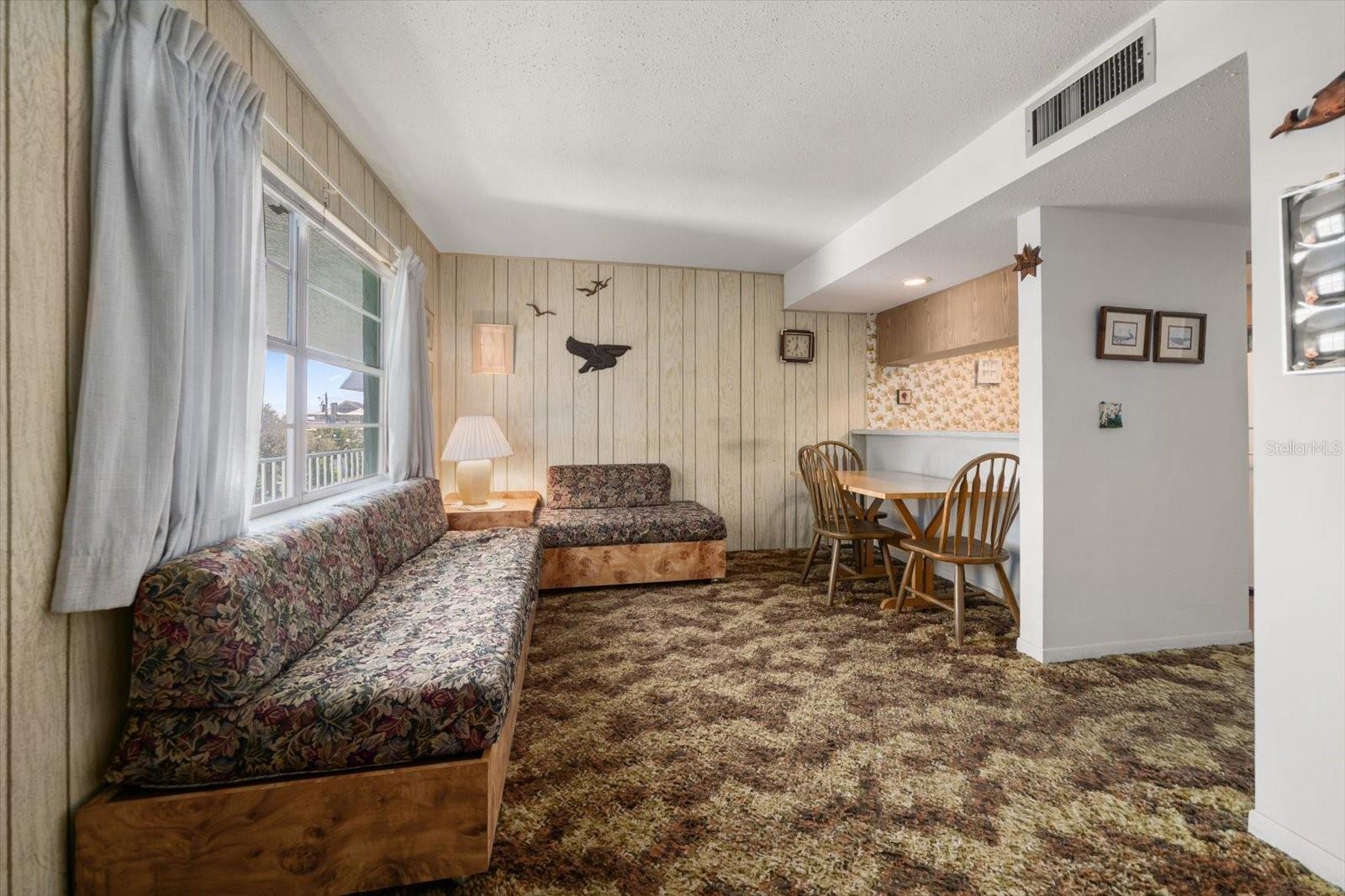 8200 Bayshore Unit 9, Treasure Island, FL 33706