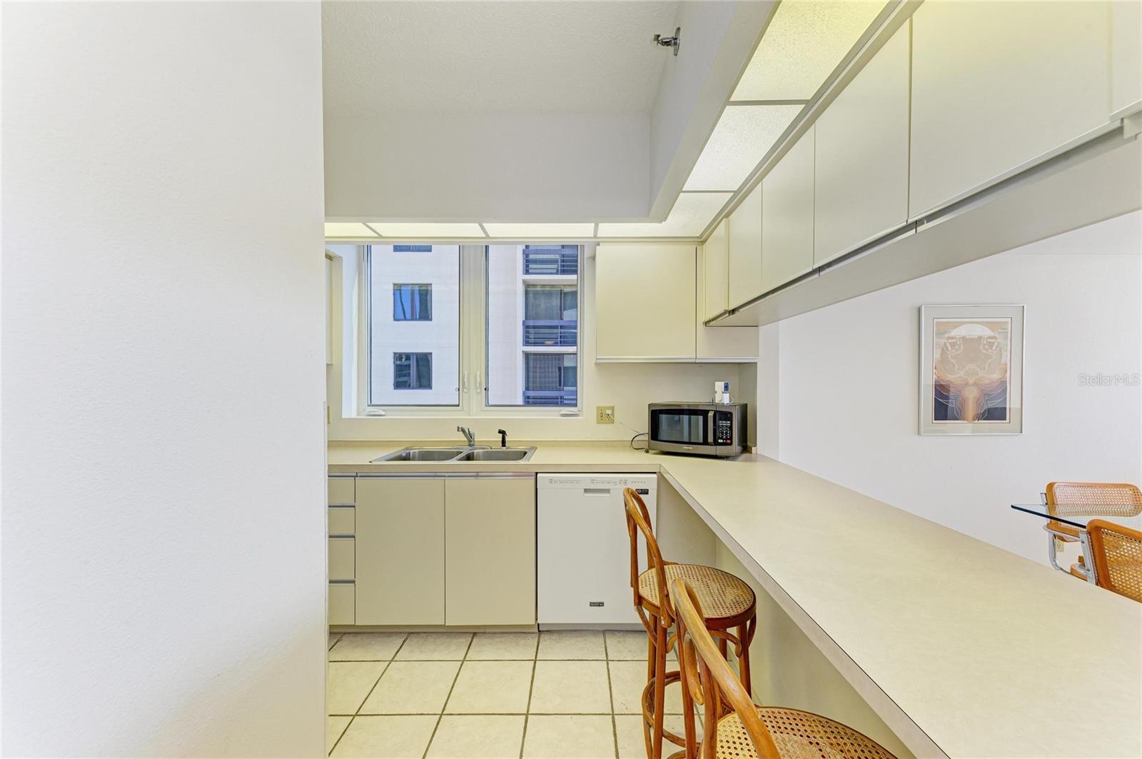 1065 Gulf of Mexico Unit 201, Longboat Key, FL 34228