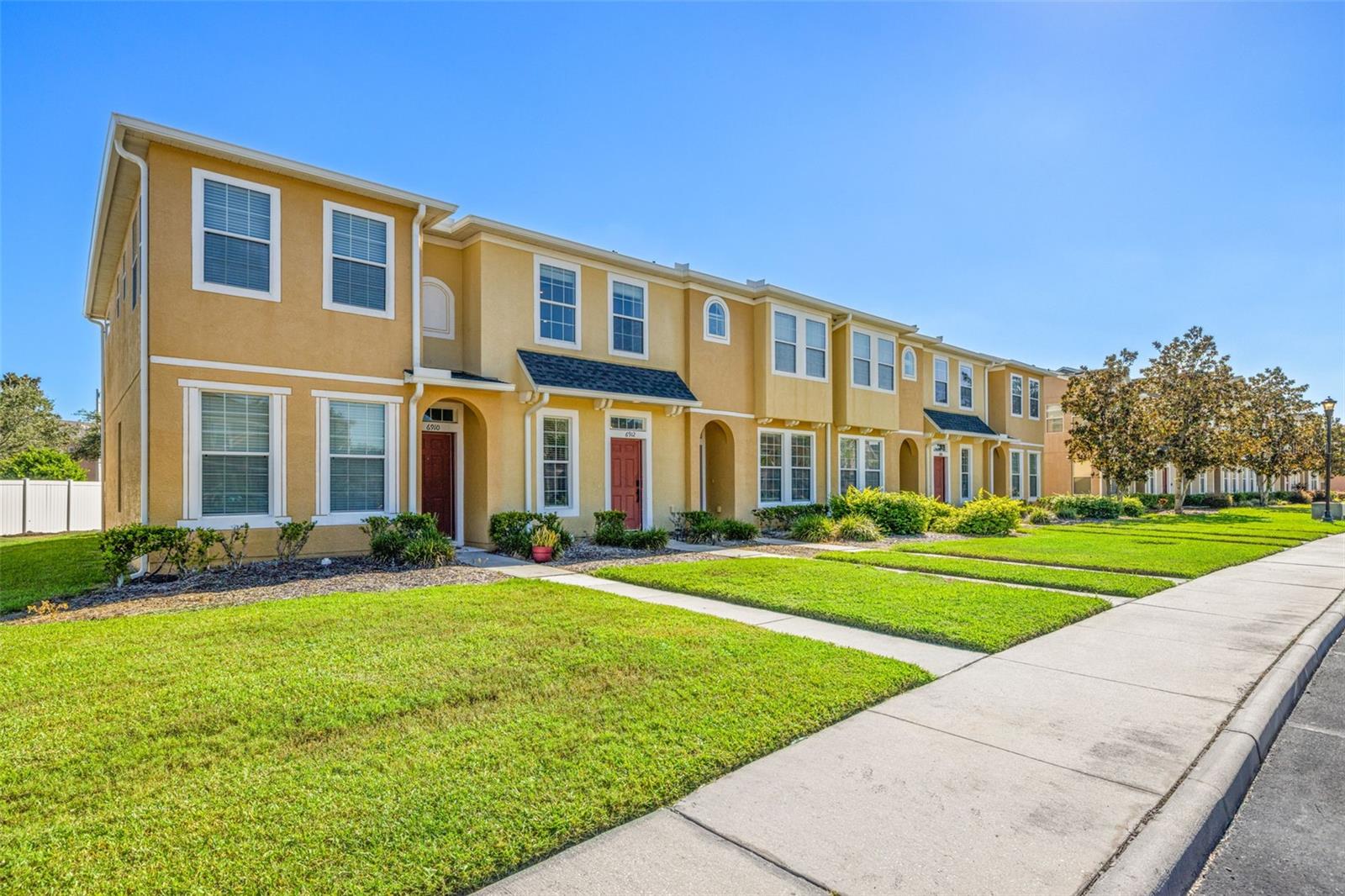 6912 Towering Spruce Unit 6912, Riverview, FL 33578