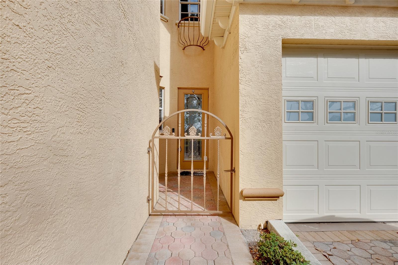 3975 Square East Unit 9, Sarasota, FL 34238