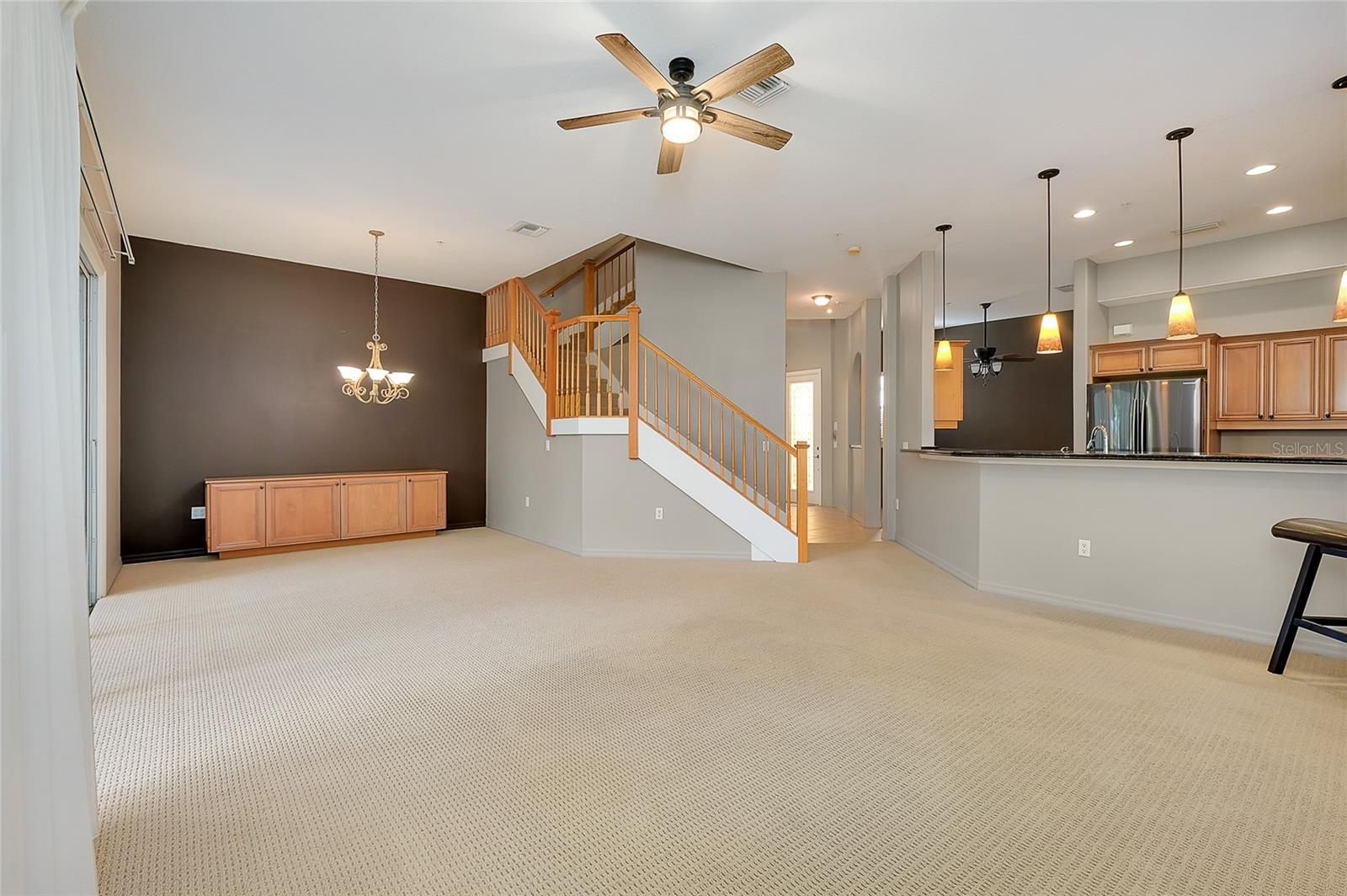 3975 Square East Unit 9, Sarasota, FL 34238