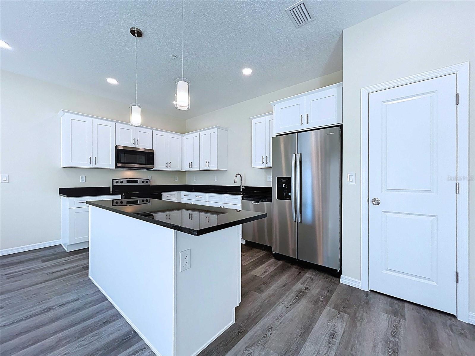 4368 Cambio Gardens Court, Tampa, FL 33610