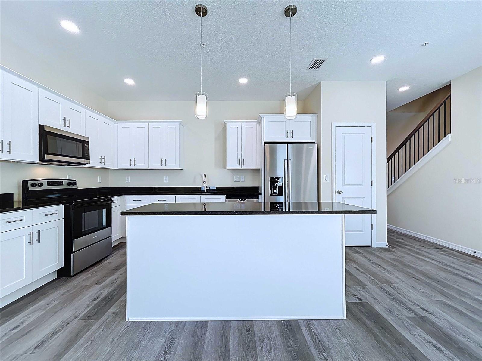 4368 Cambio Gardens Court, Tampa, FL 33610