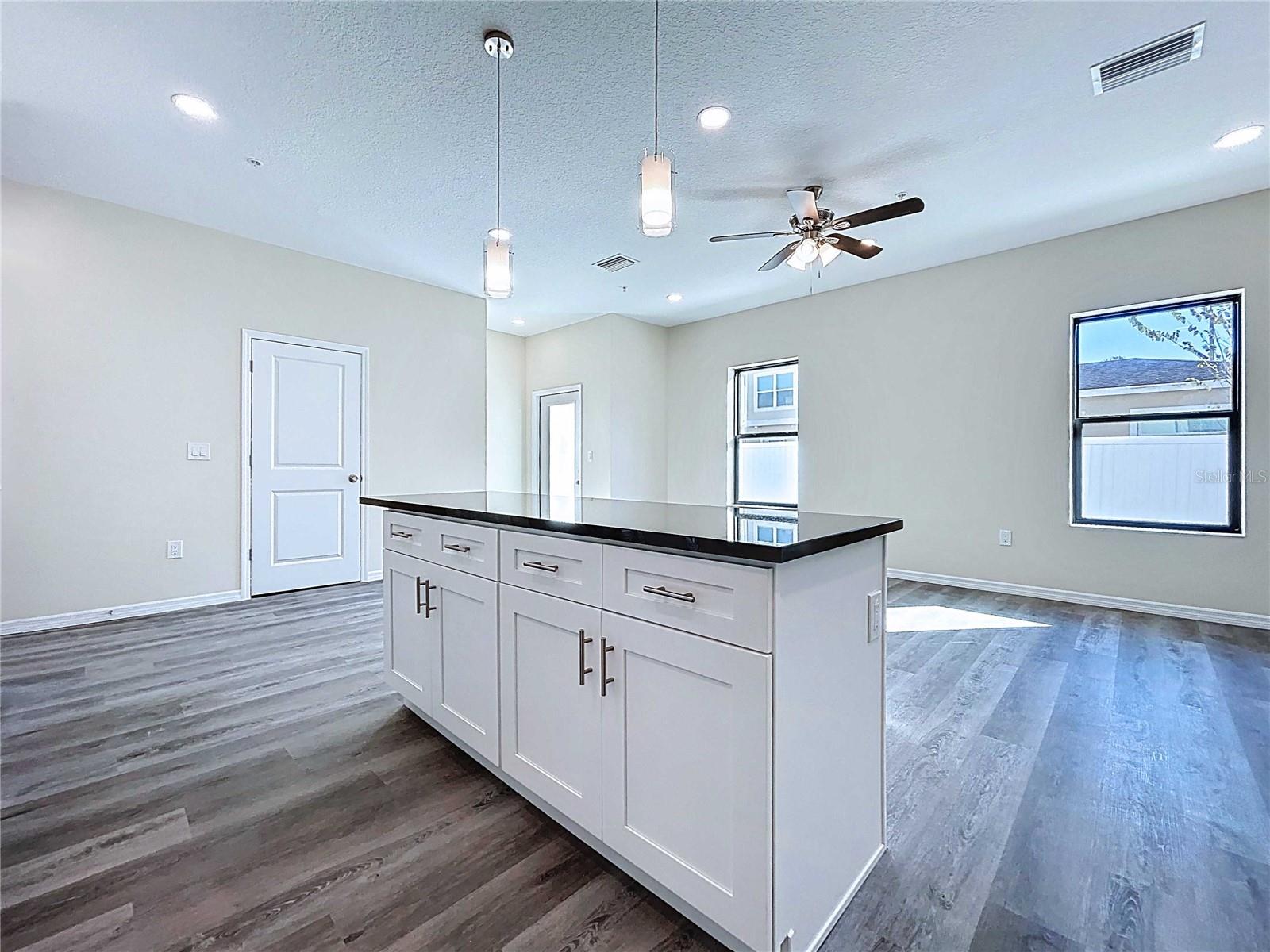 4368 Cambio Gardens Court, Tampa, FL 33610