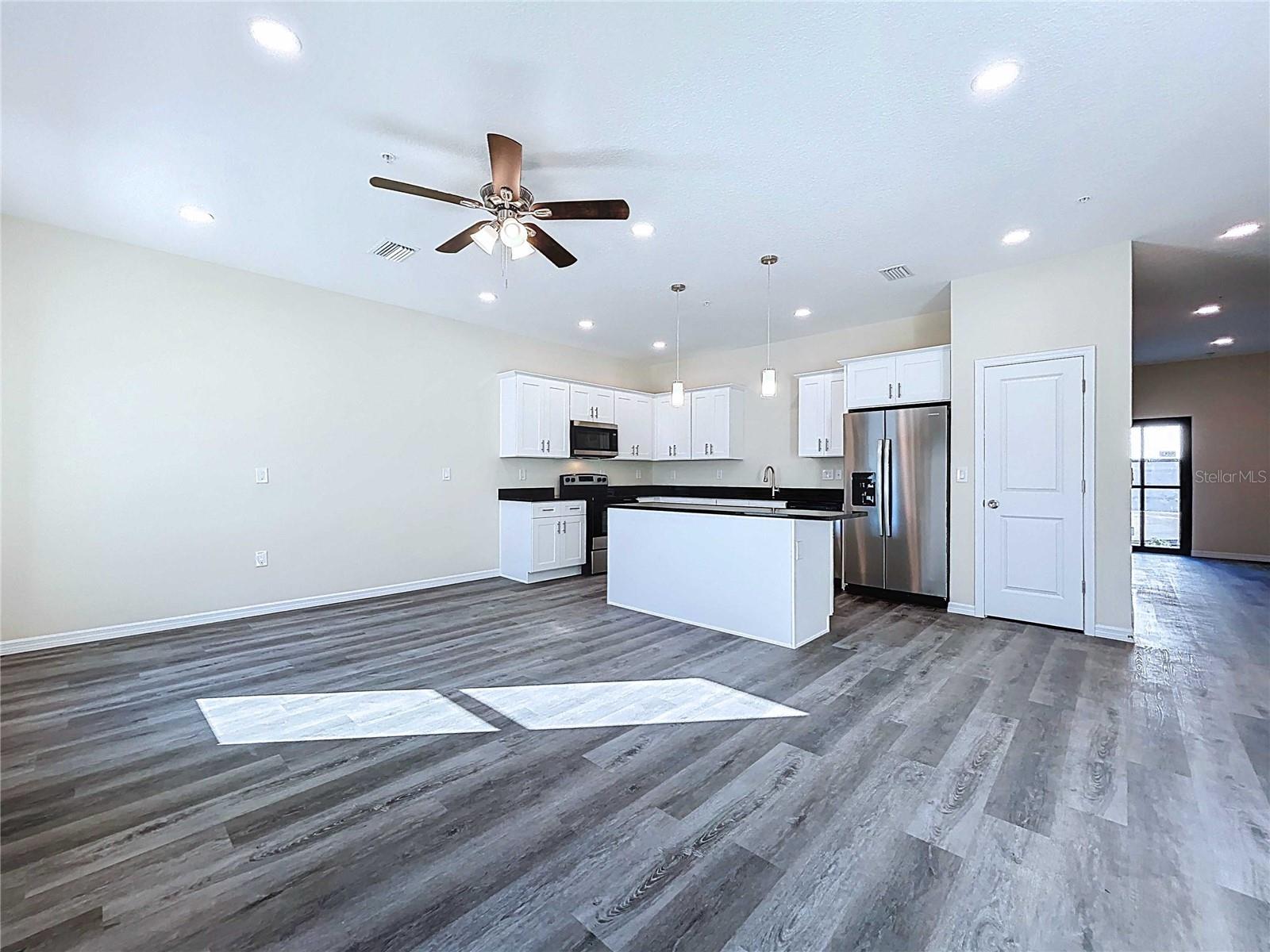 4368 Cambio Gardens Court, Tampa, FL 33610