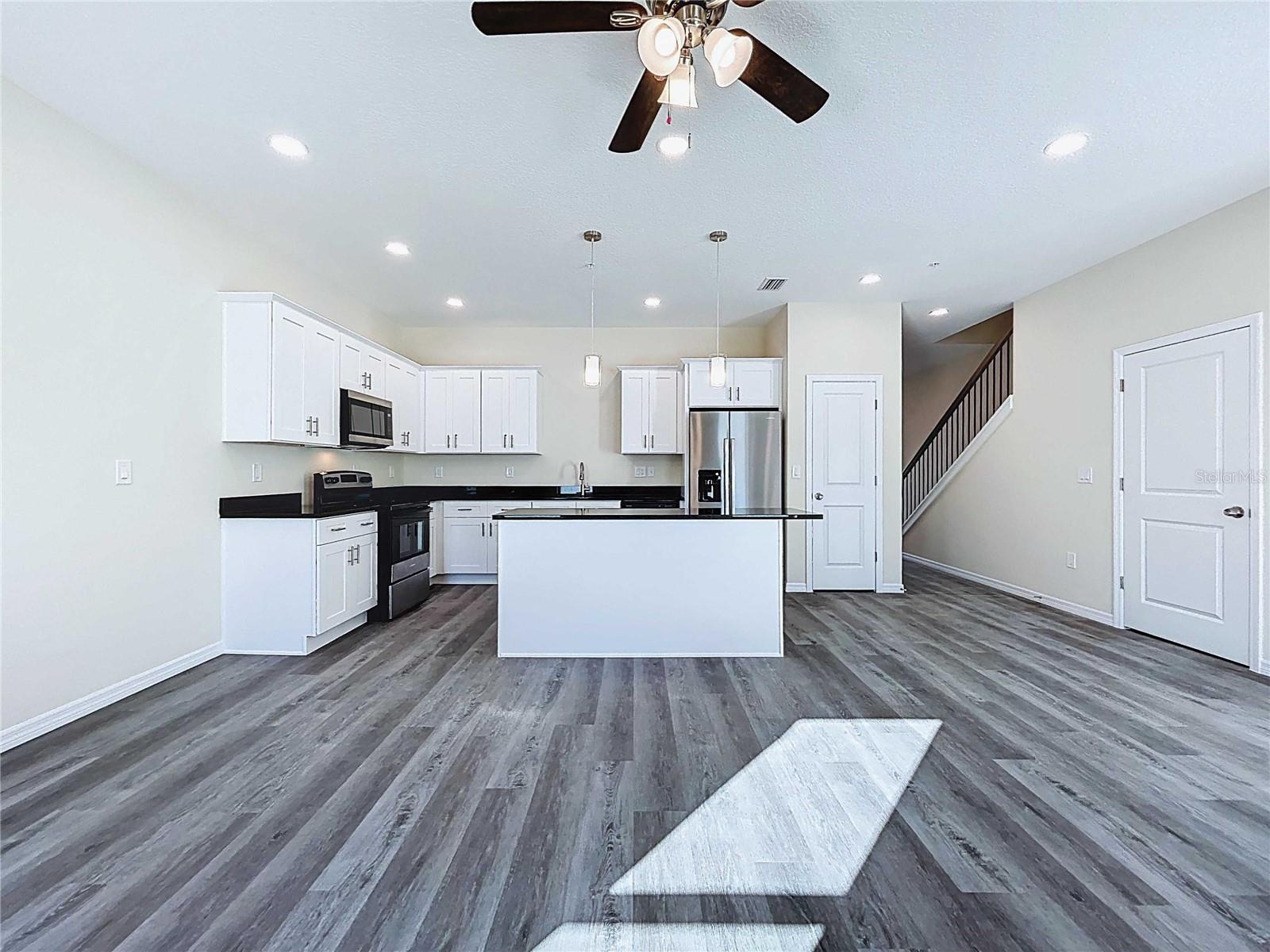 4368 Cambio Gardens Court, Tampa, FL 33610