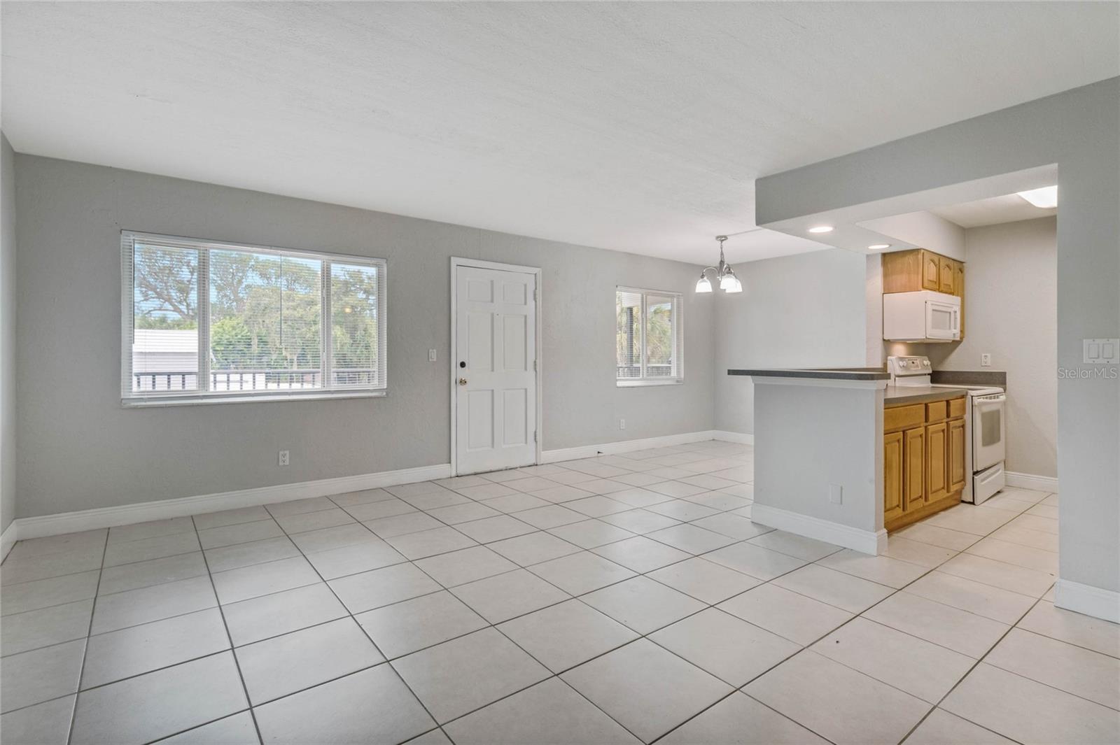 900 Peninsula Unit 207, Daytona Beach, FL 32118