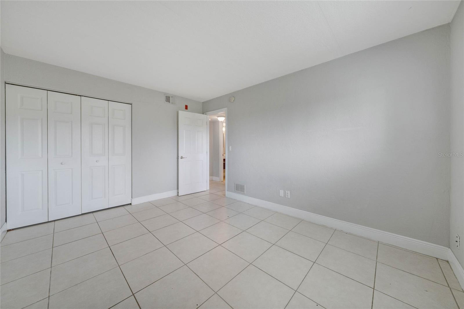 900 Peninsula Unit 207, Daytona Beach, FL 32118