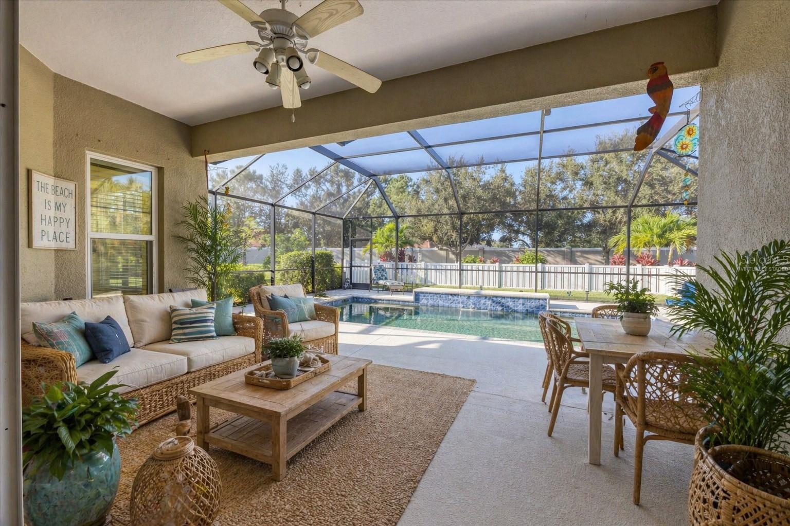 7040 White Willow, Sarasota, FL 34243