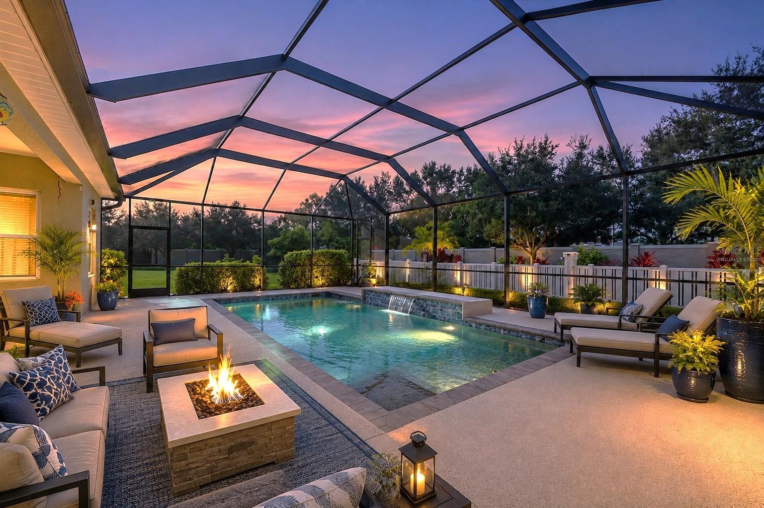 7040 White Willow, Sarasota, FL 34243