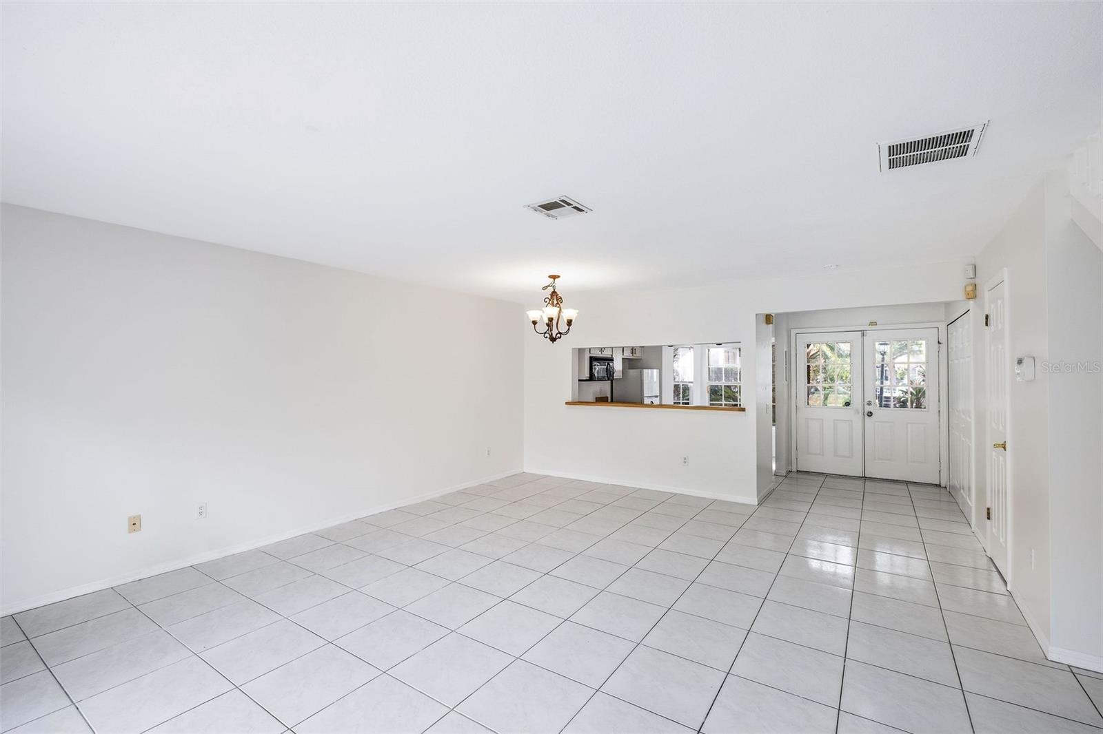 6040 Scotchwood Unit 105, Orlando, FL 32822