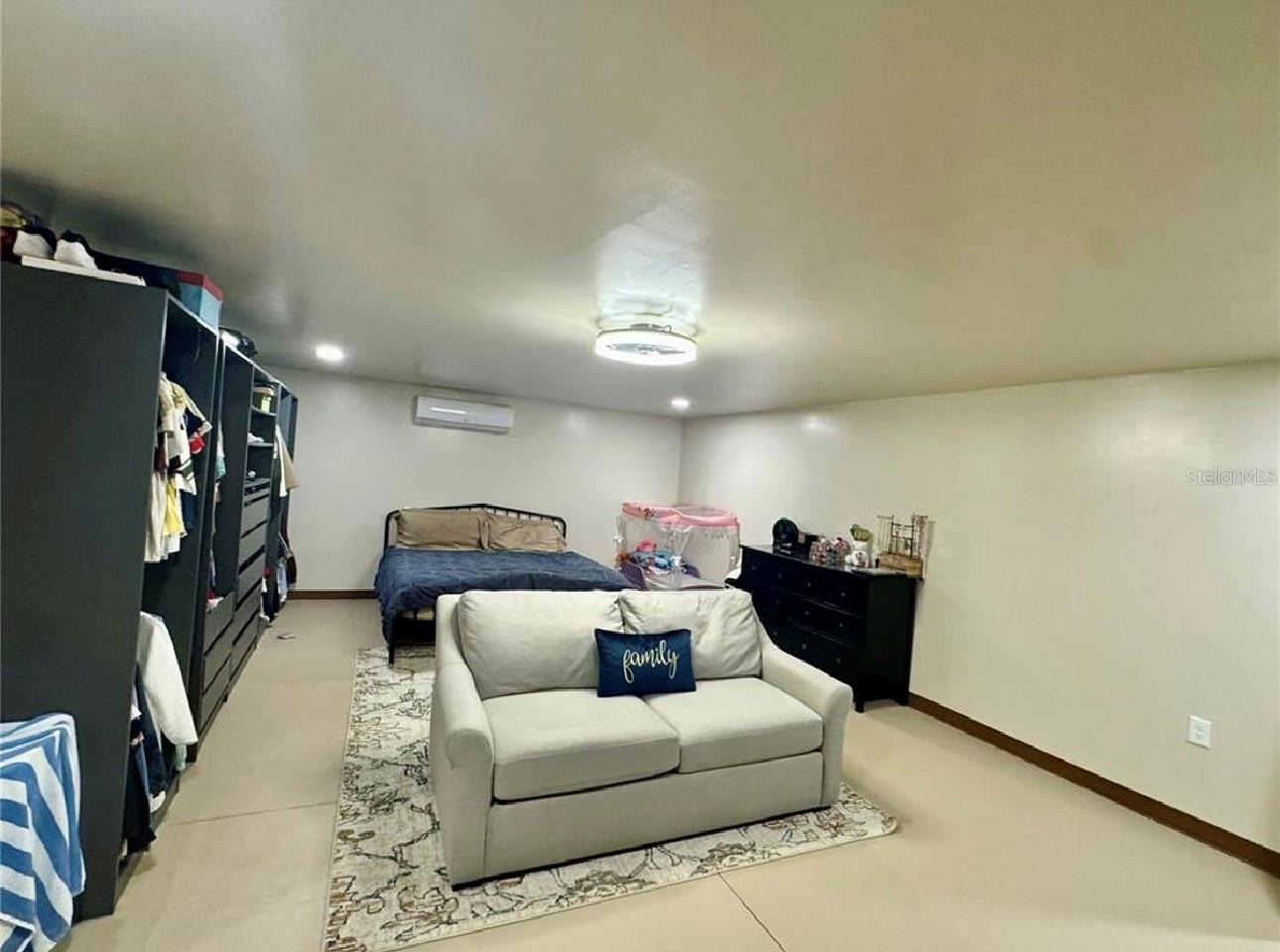 5832 Holmes, Orlando, FL 32808