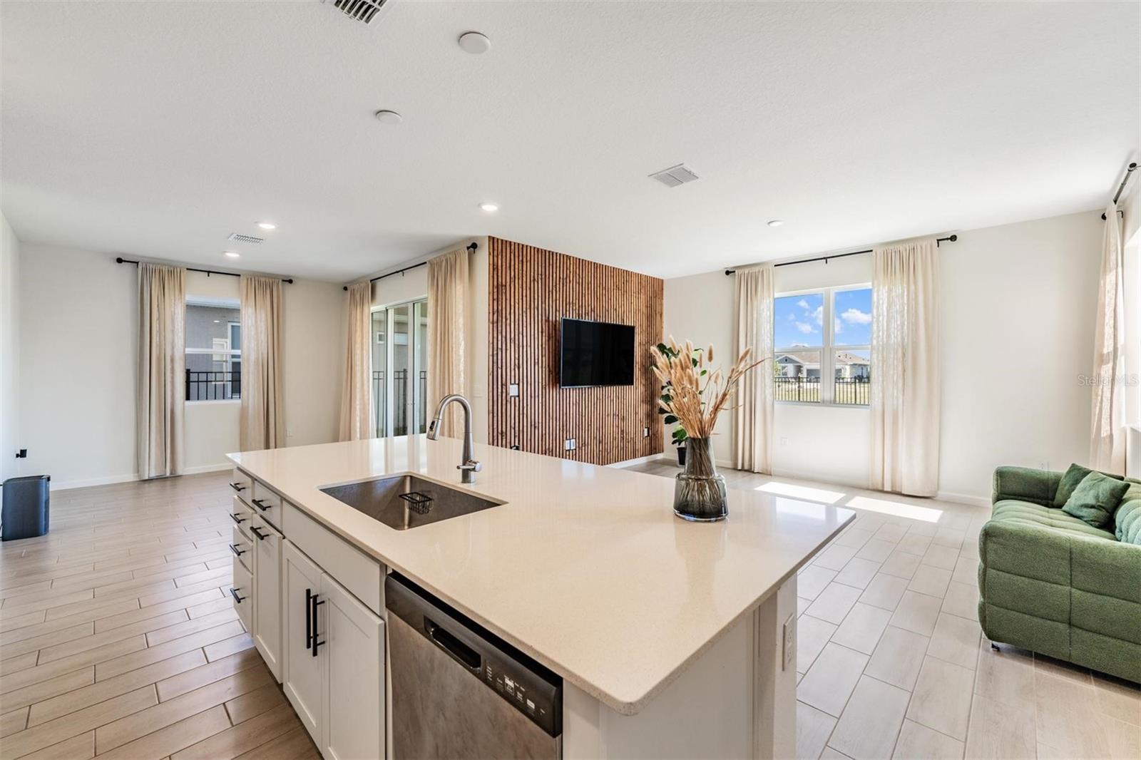 6276 Golden Beach, Apollo Beach, FL 33572