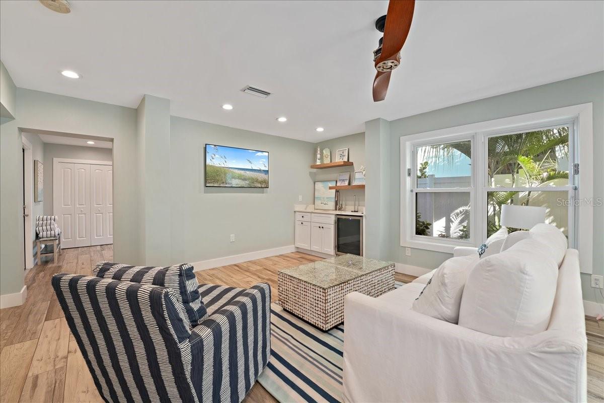 111 Cedar, Anna Maria, FL 34216