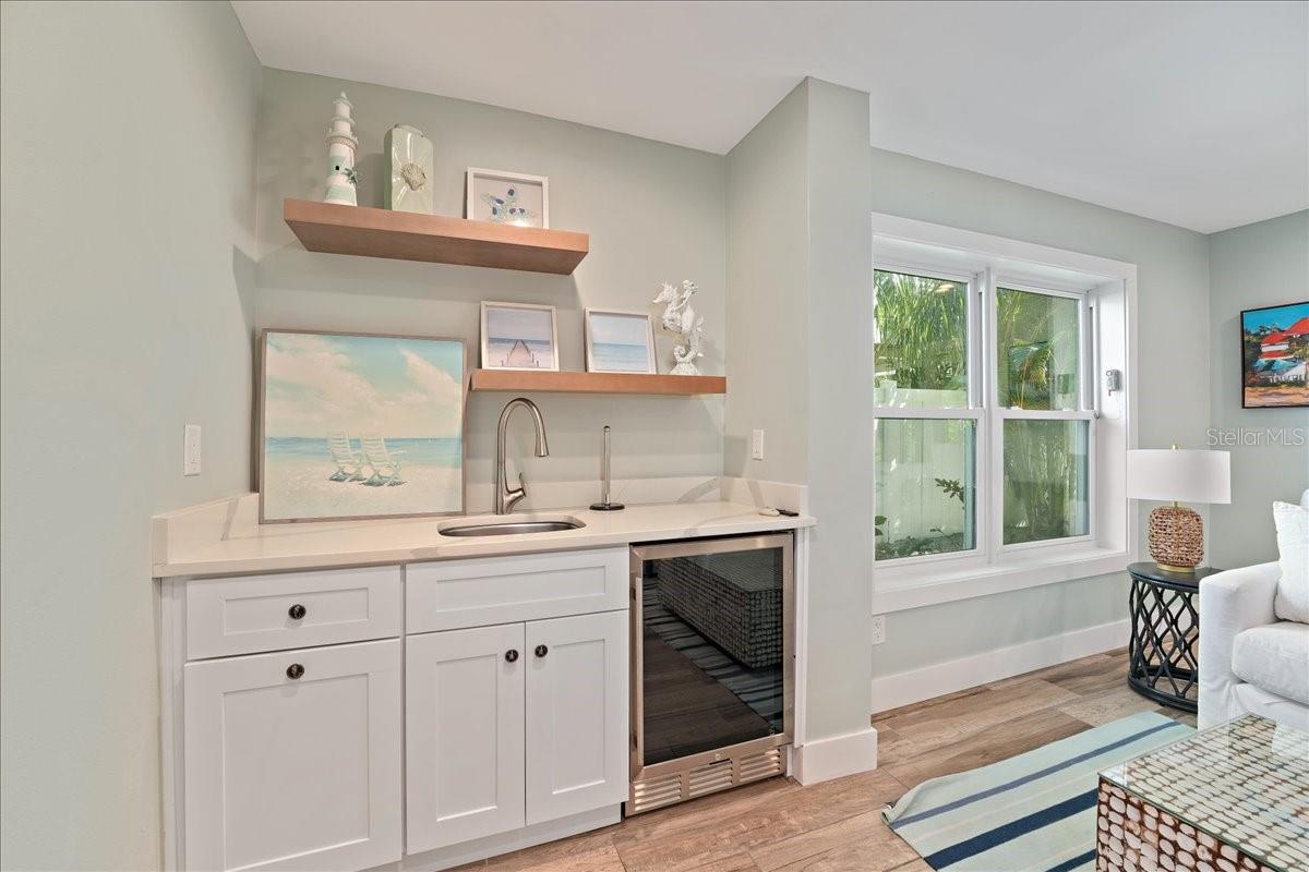 111 Cedar, Anna Maria, FL 34216