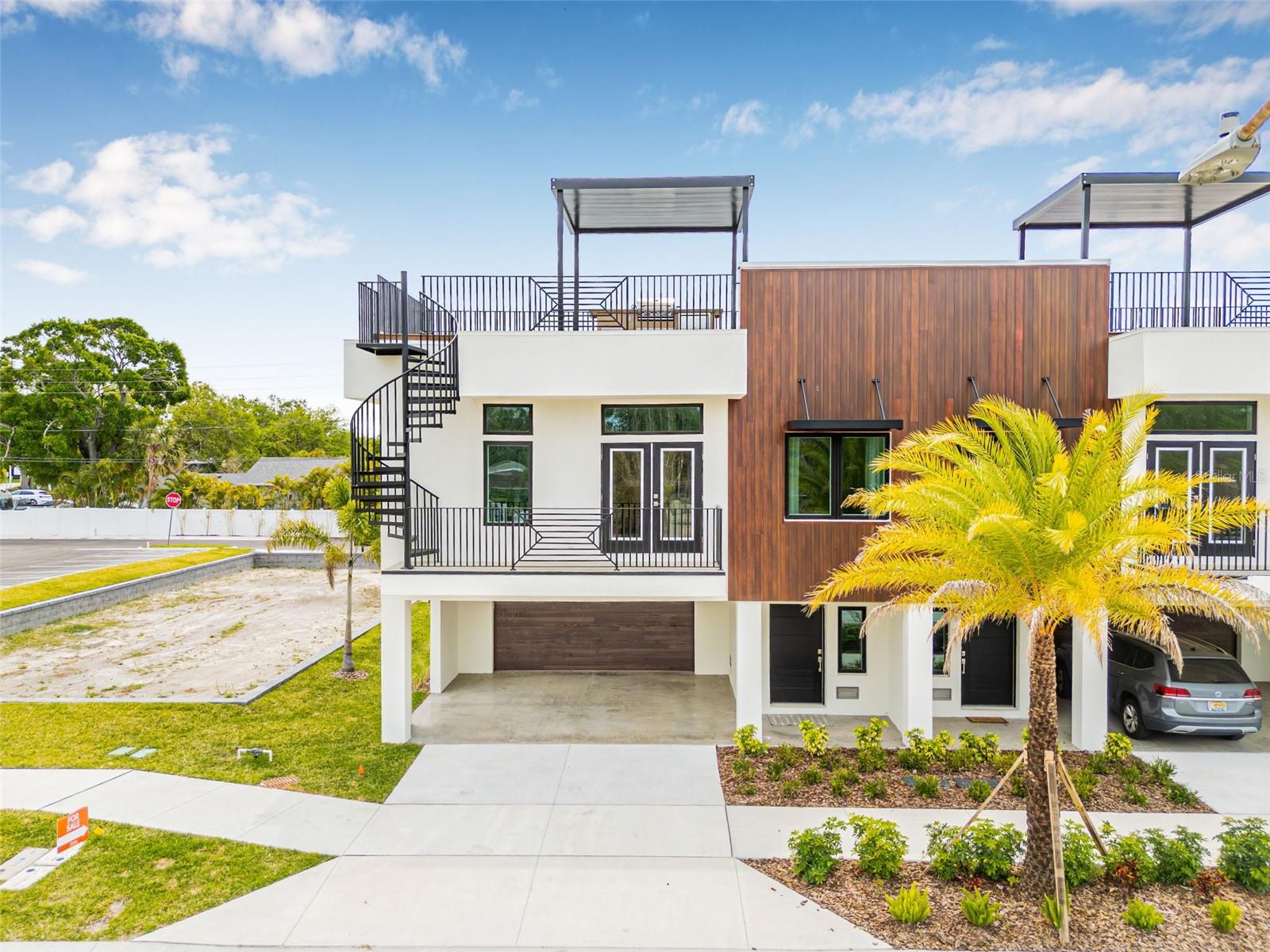 490 87th Avenue North, St Petersburg, FL 33702