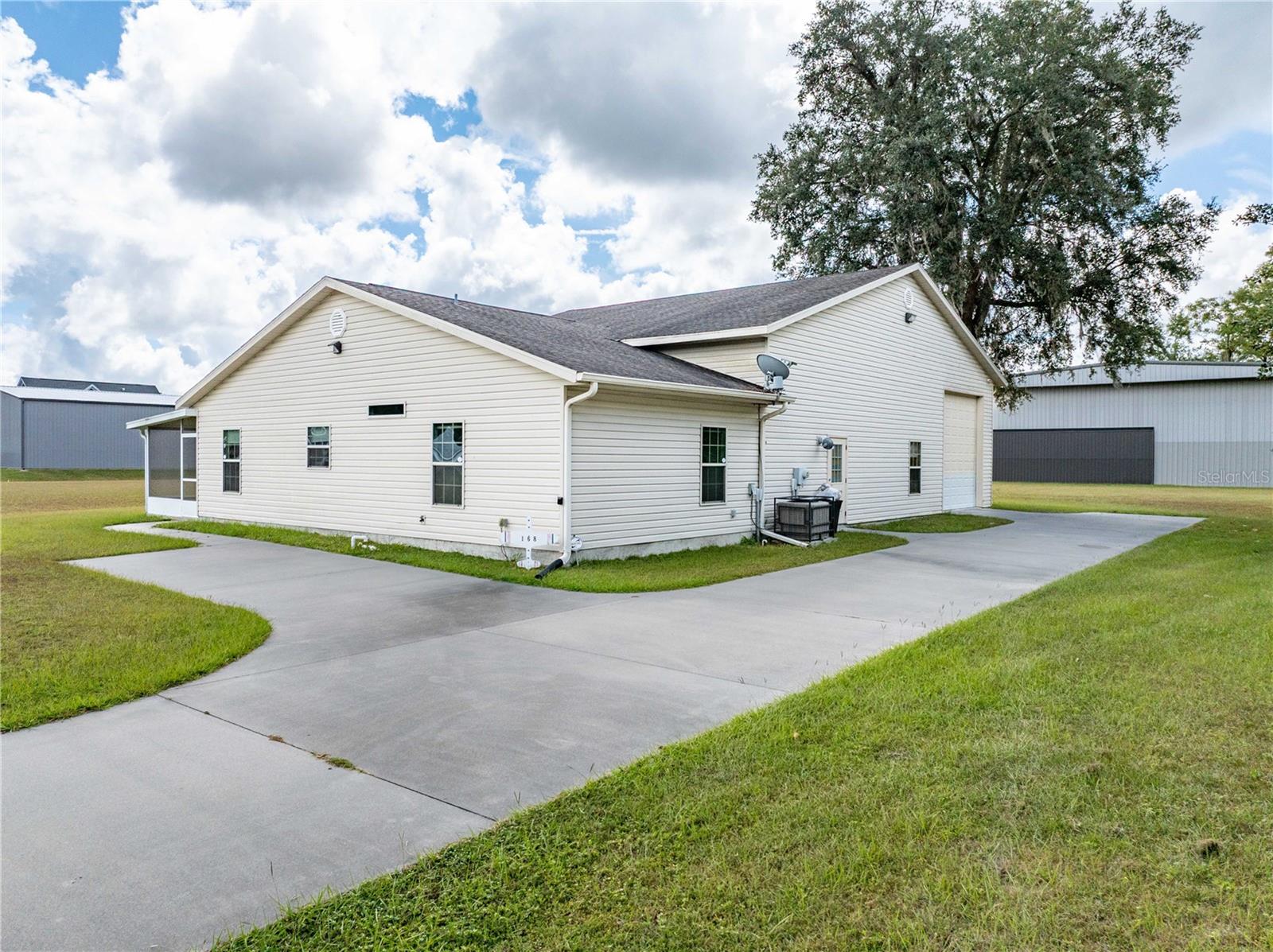 168 SW Poberezny Gln, Lake City, FL 32025