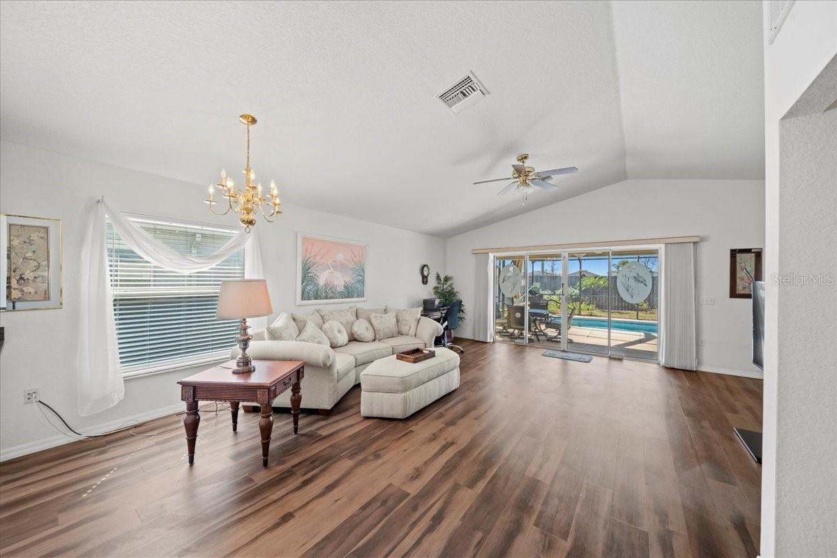 364 Lake Suzanne, Lake Wales, FL 33859