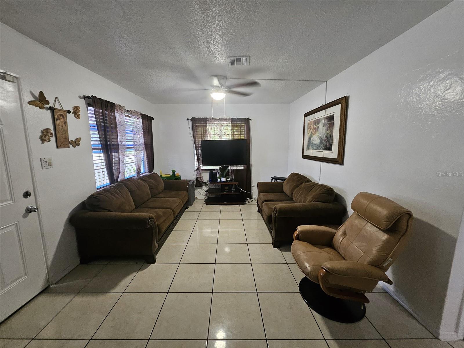 3902 Castell, Orlando, FL 32810
