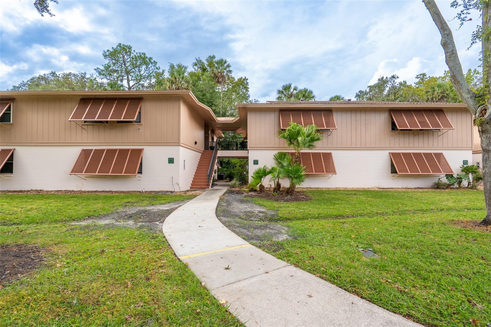 100 Sweetgum Woods Unit 10c, Deltona, FL 32725