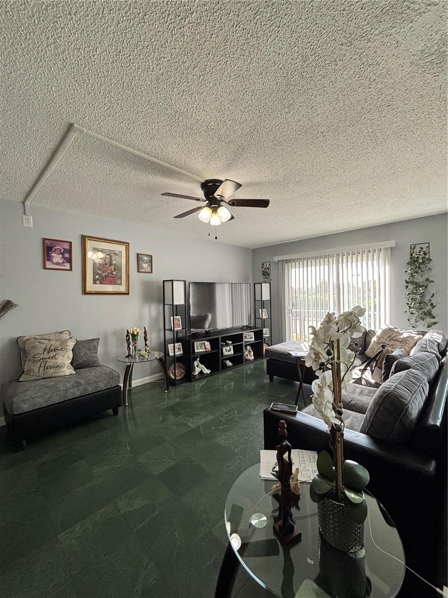 5820 Church Unit 348, Tampa, FL 33614