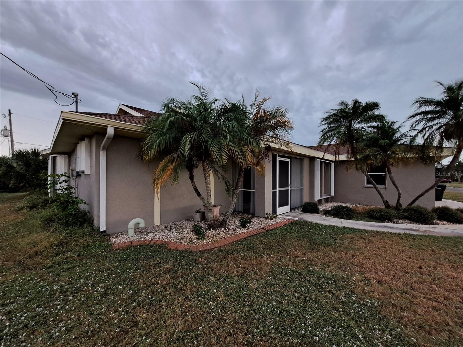 26 Clintwood, Englewood, FL 34223