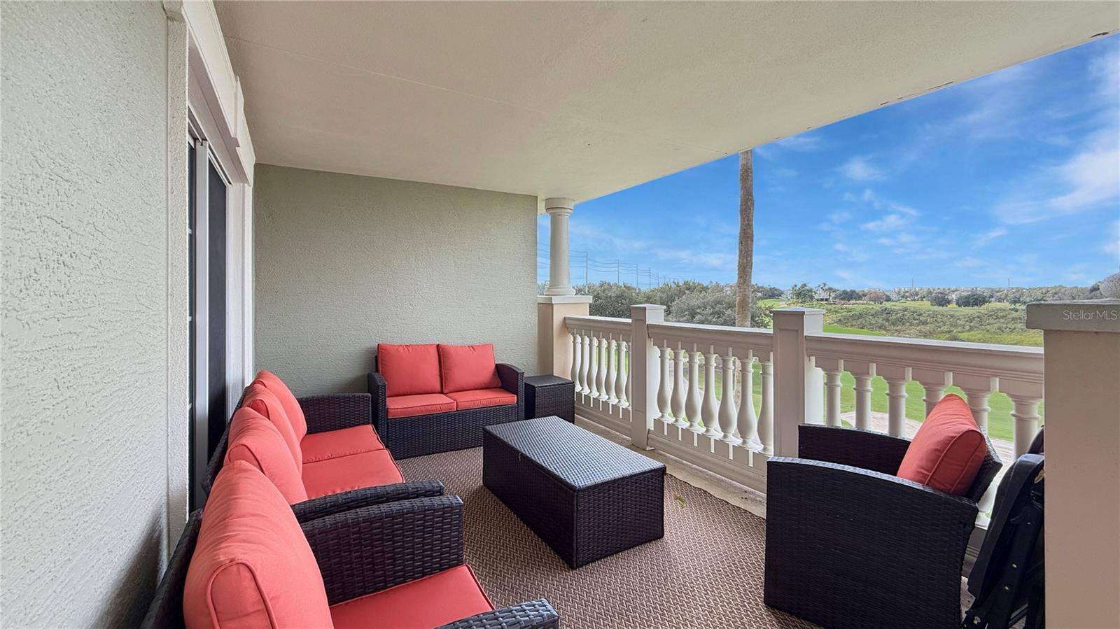 1370 Centre Court Ridge Unit 303, Reunion, FL 34747