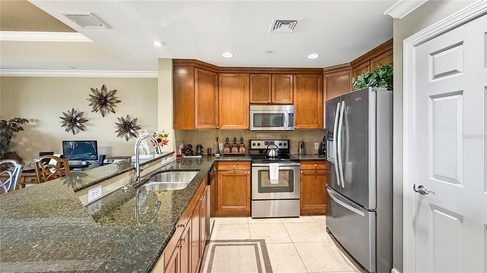 1370 Centre Court Ridge Unit 303, Reunion, FL 34747