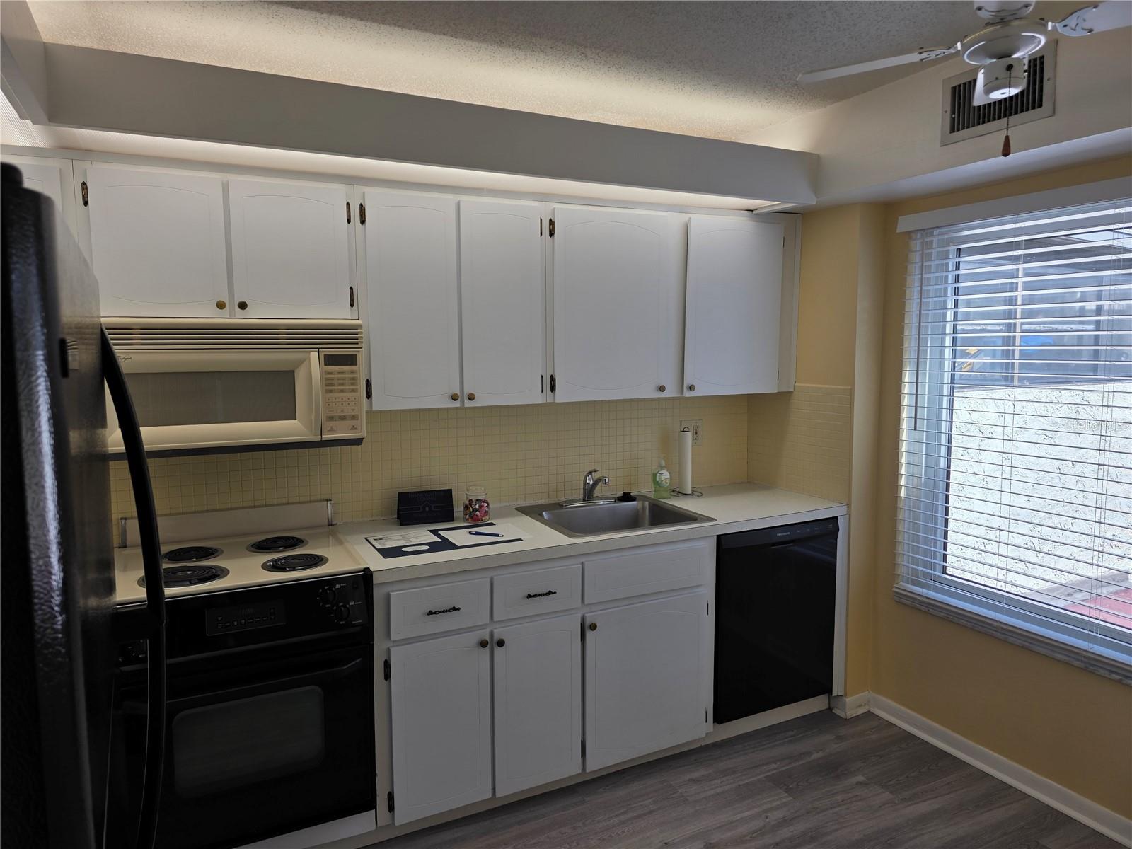 2207 Belleair Unit B22, Clearwater, FL 33764