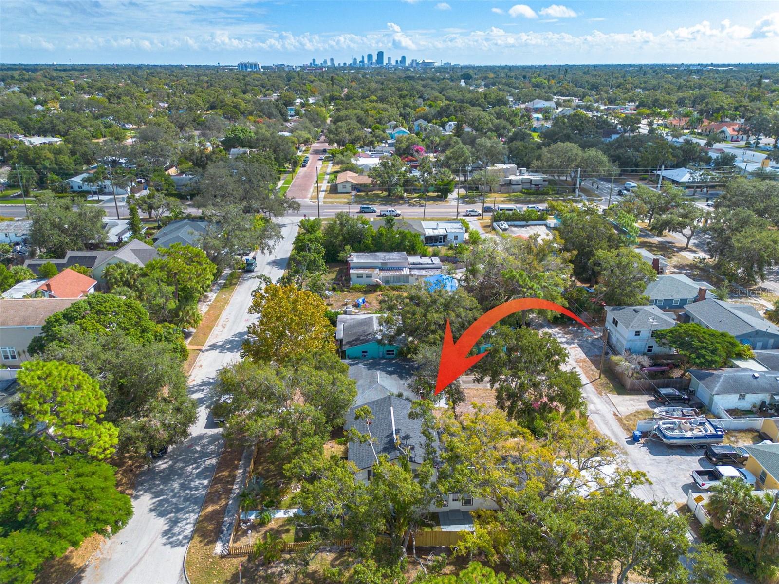 4954 2nd, St Petersburg, FL 33710