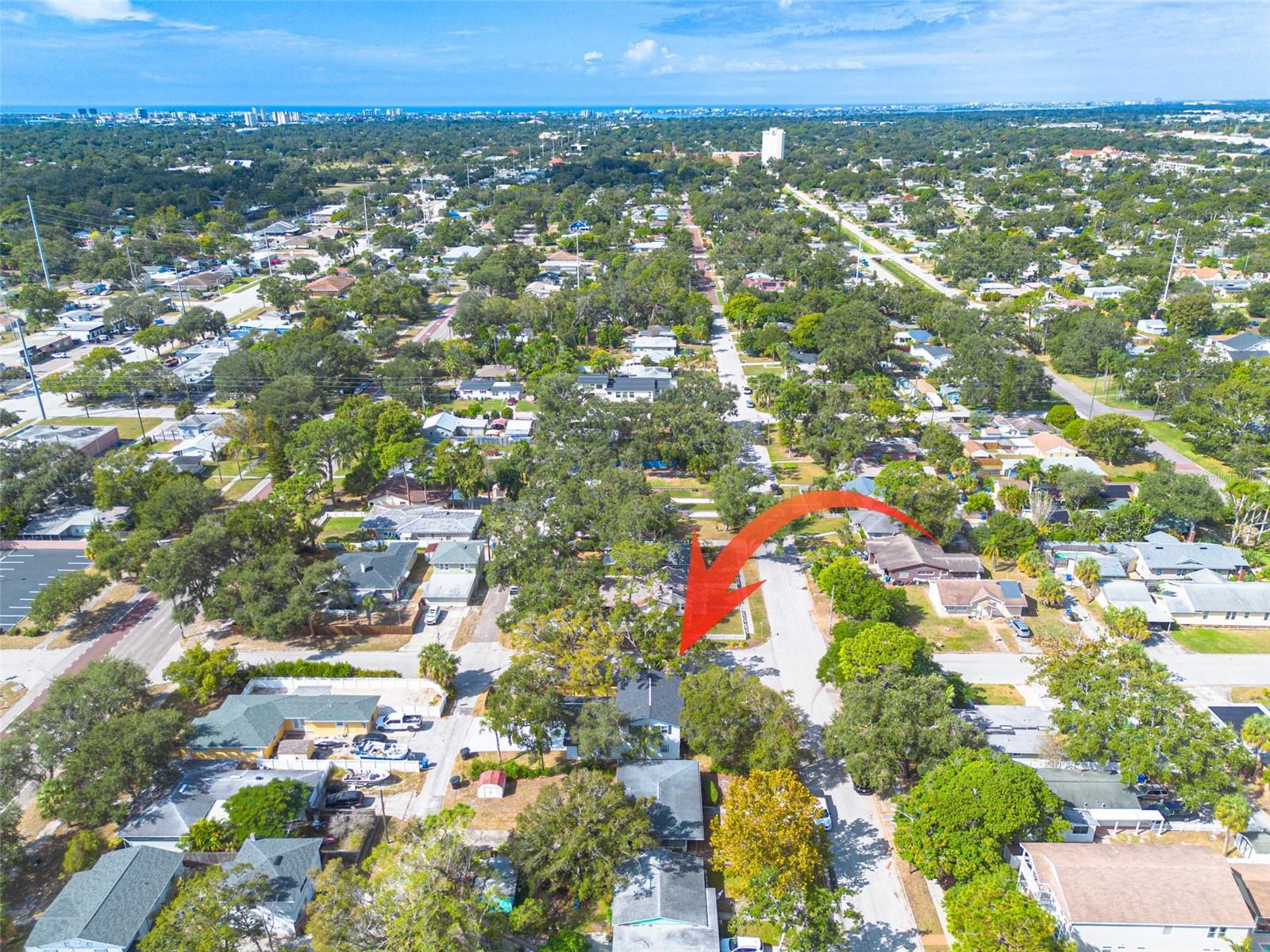 4954 2nd, St Petersburg, FL 33710