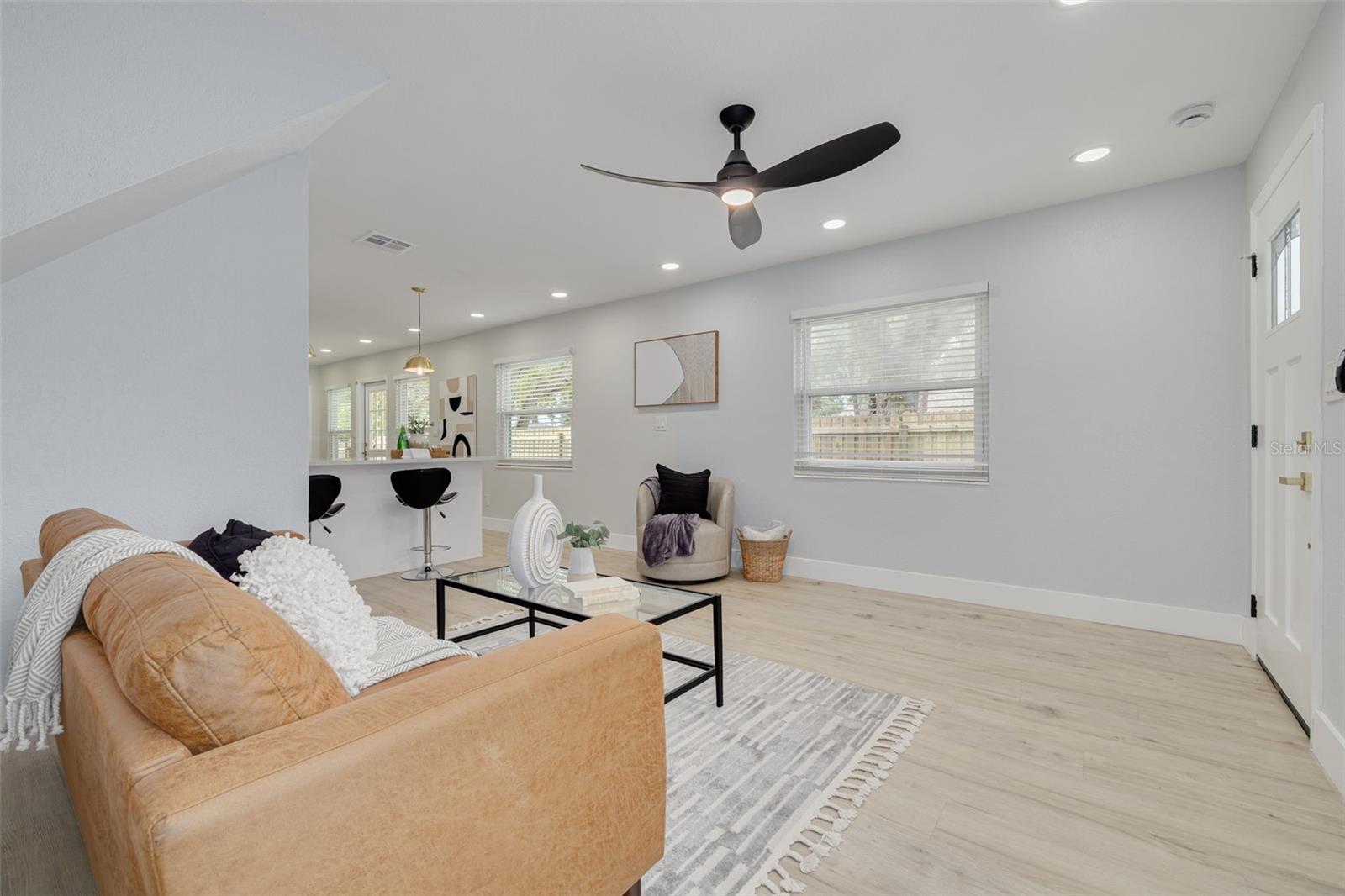 4954 2nd, St Petersburg, FL 33710