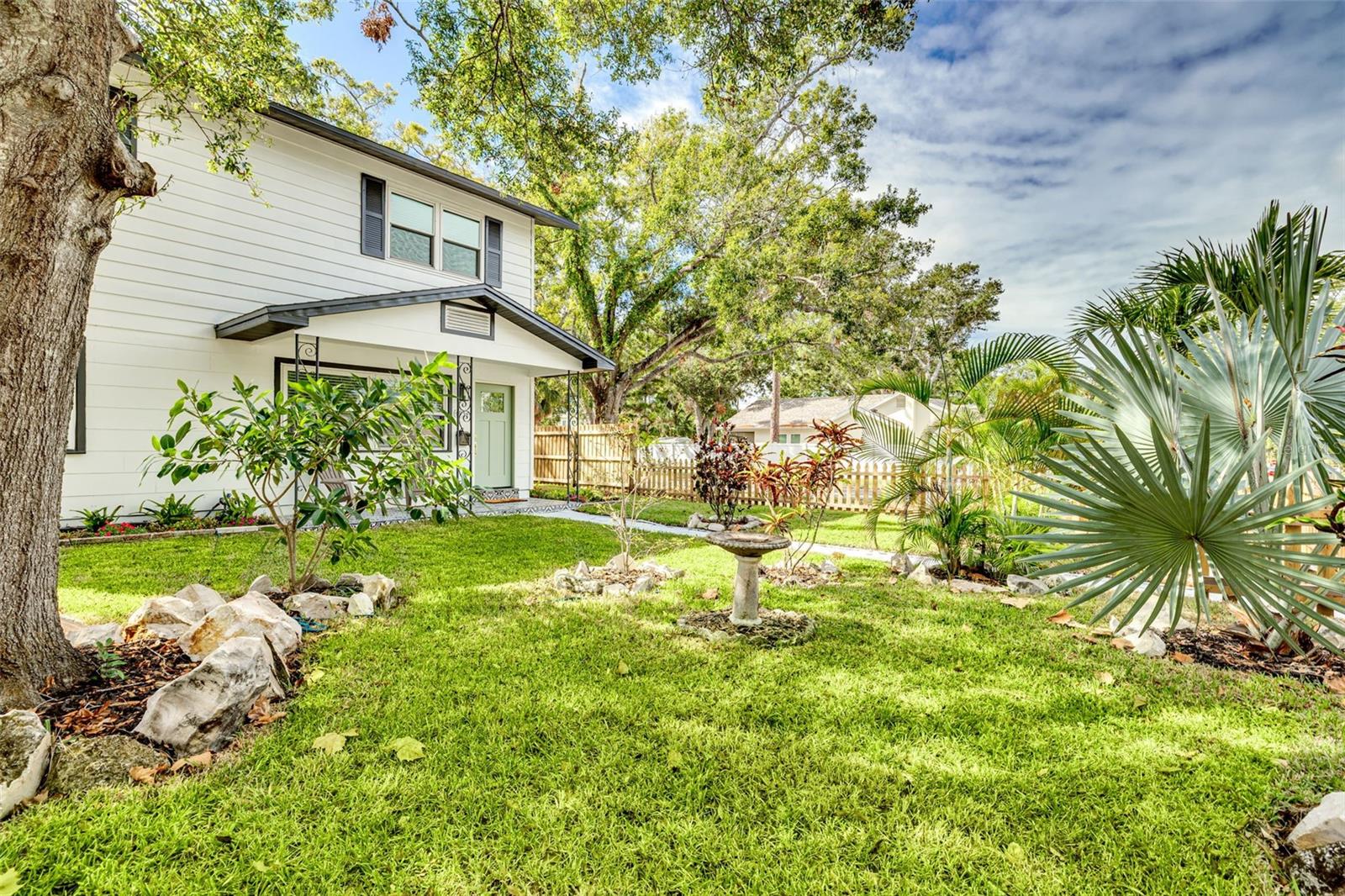 4954 2nd, St Petersburg, FL 33710
