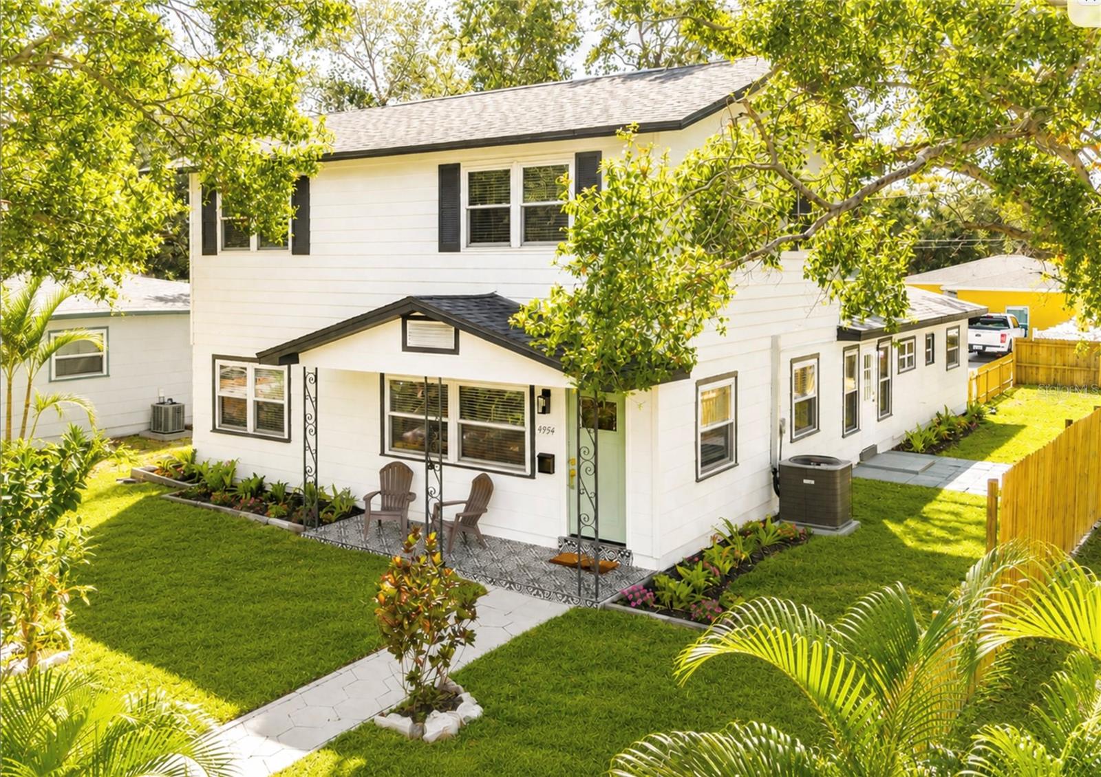 4954 2nd, St Petersburg, FL 33710