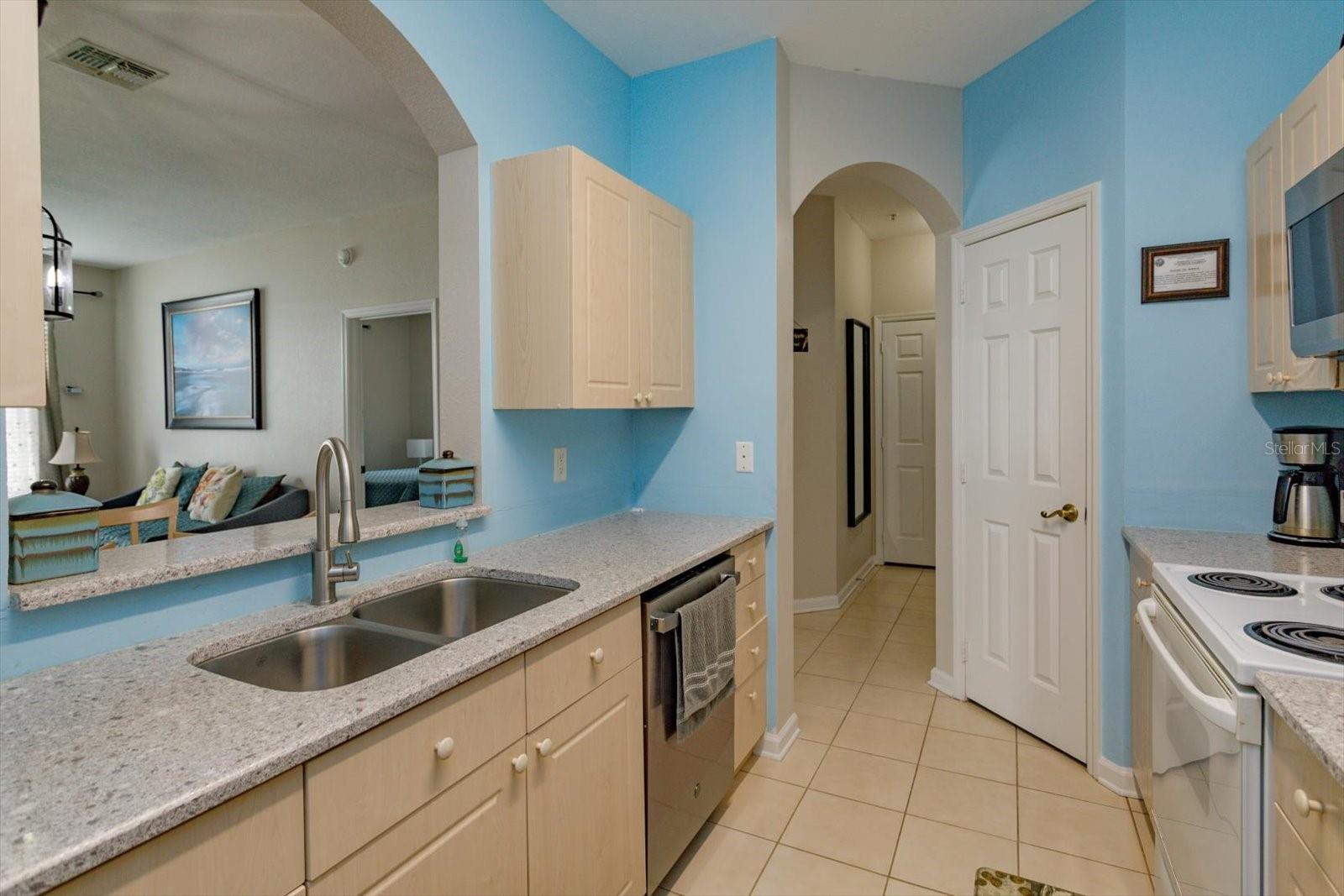 2302 Silver Palm Dr Unit 204, Kissimmee, FL 34747