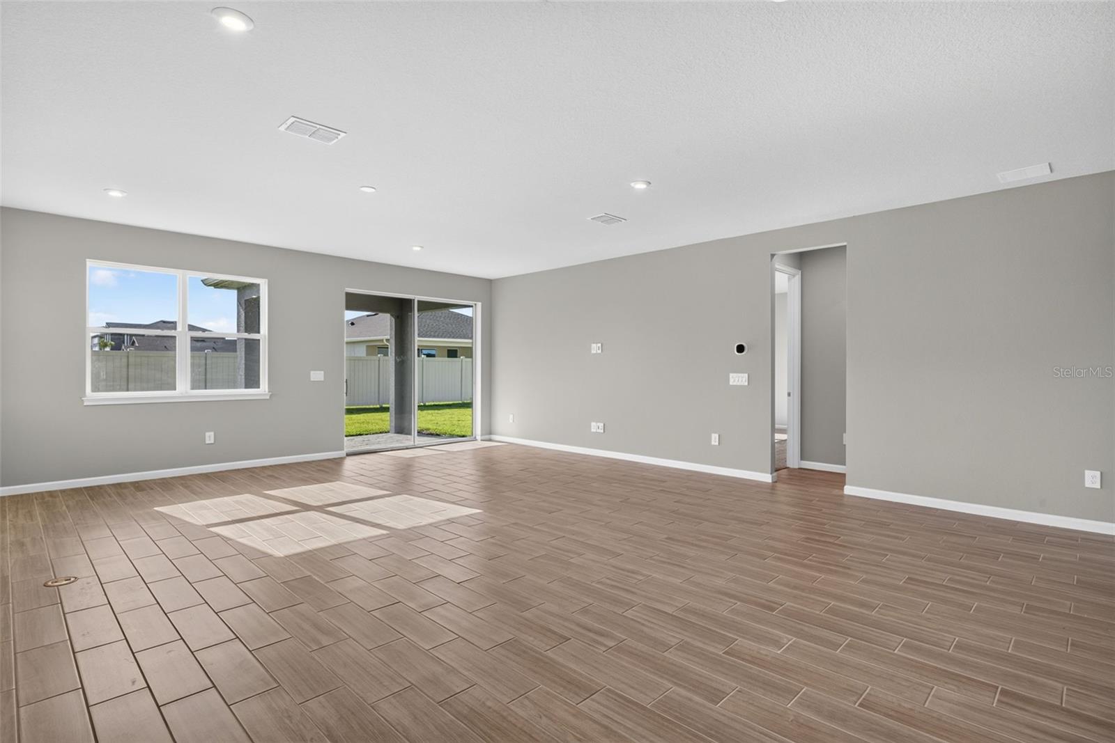 9240 Derbyshire, Parrish, FL 34219