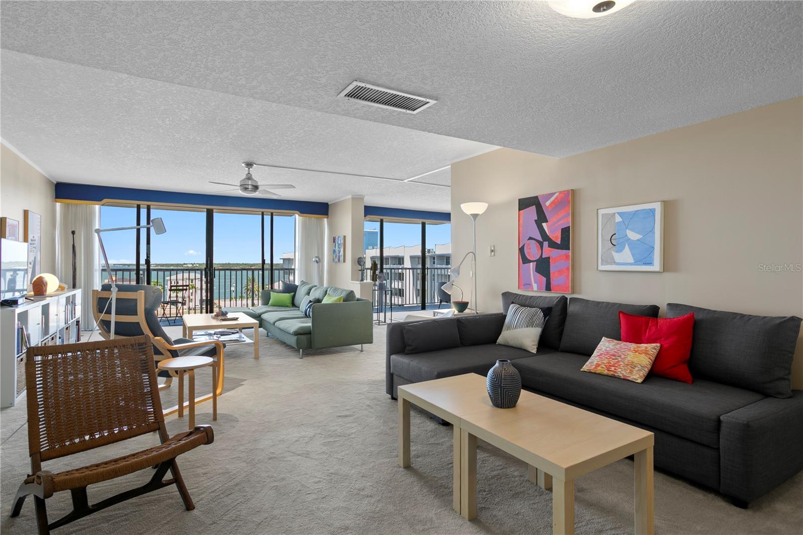 450 Treasure Island Unit 702, Treasure Island, FL 33706