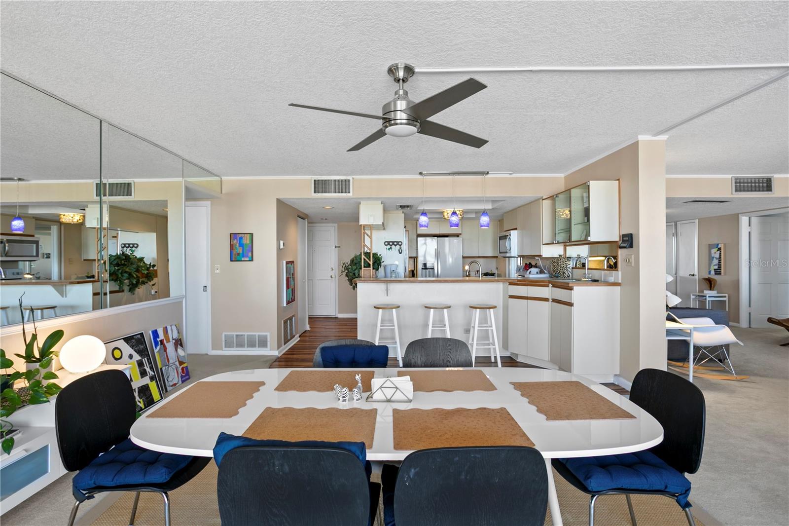 450 Treasure Island Unit 702, Treasure Island, FL 33706