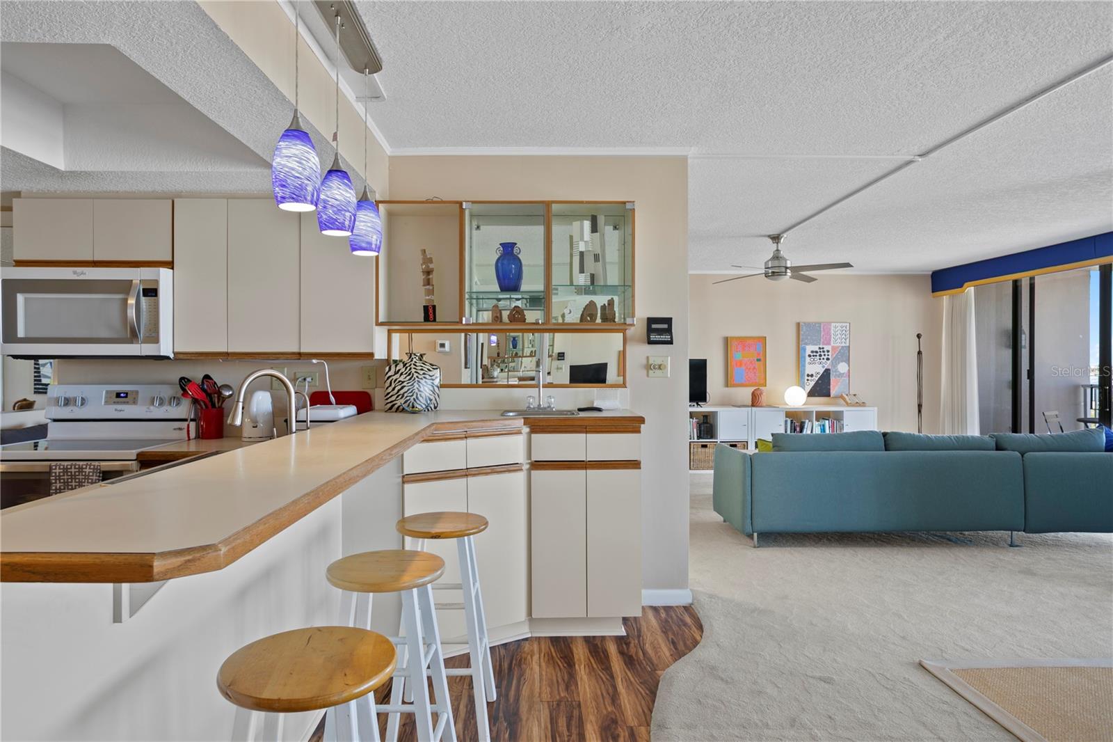 450 Treasure Island Unit 702, Treasure Island, FL 33706