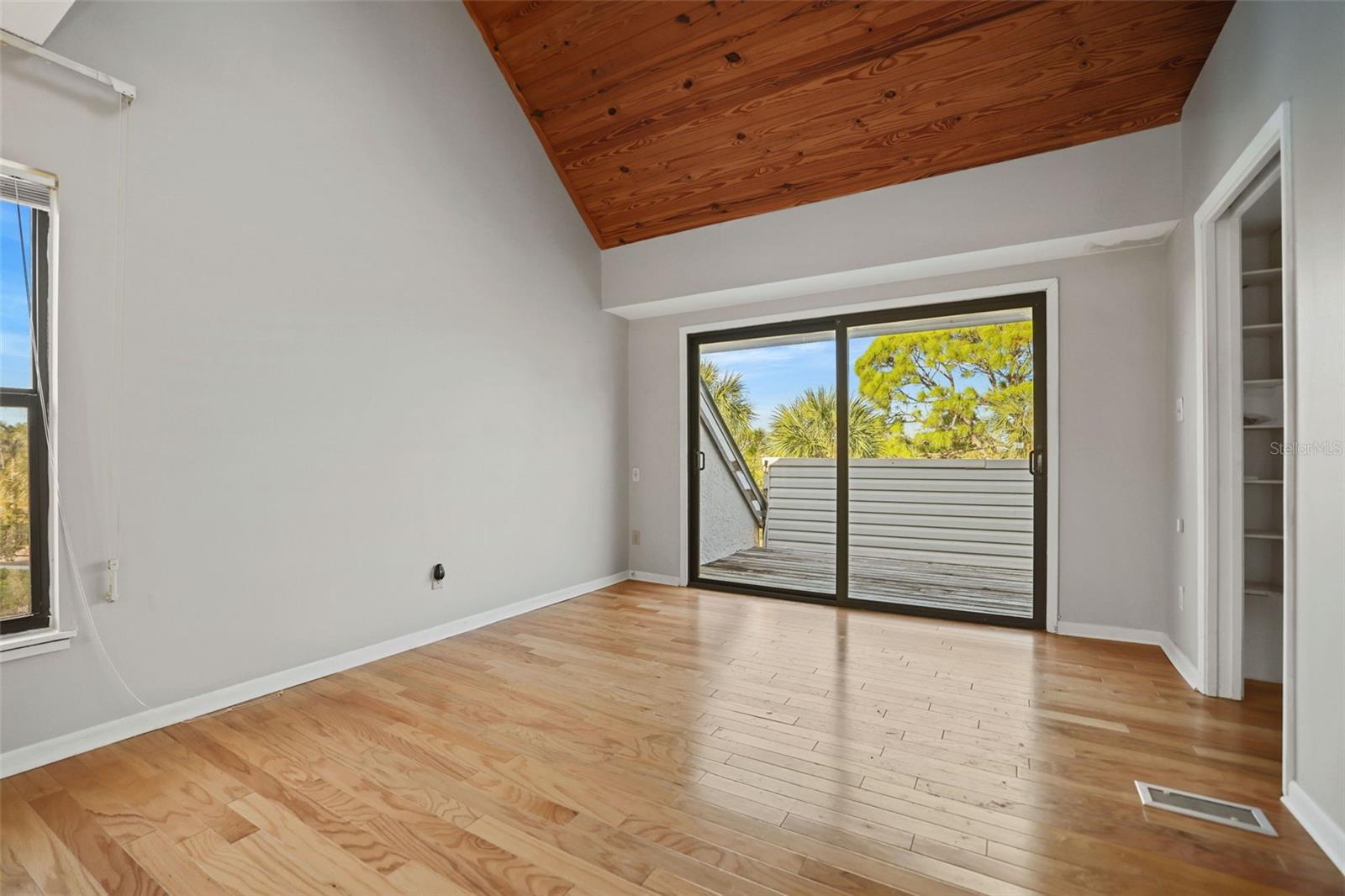 1355 Pinellas Bayway Unit 19, Tierra Verde, FL 33715